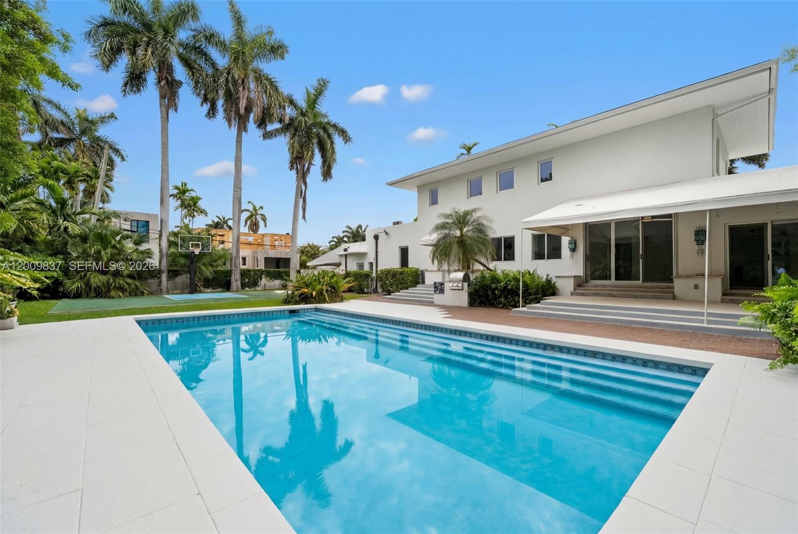 114 3 San Marino Ter, Miami Beach FL 33139