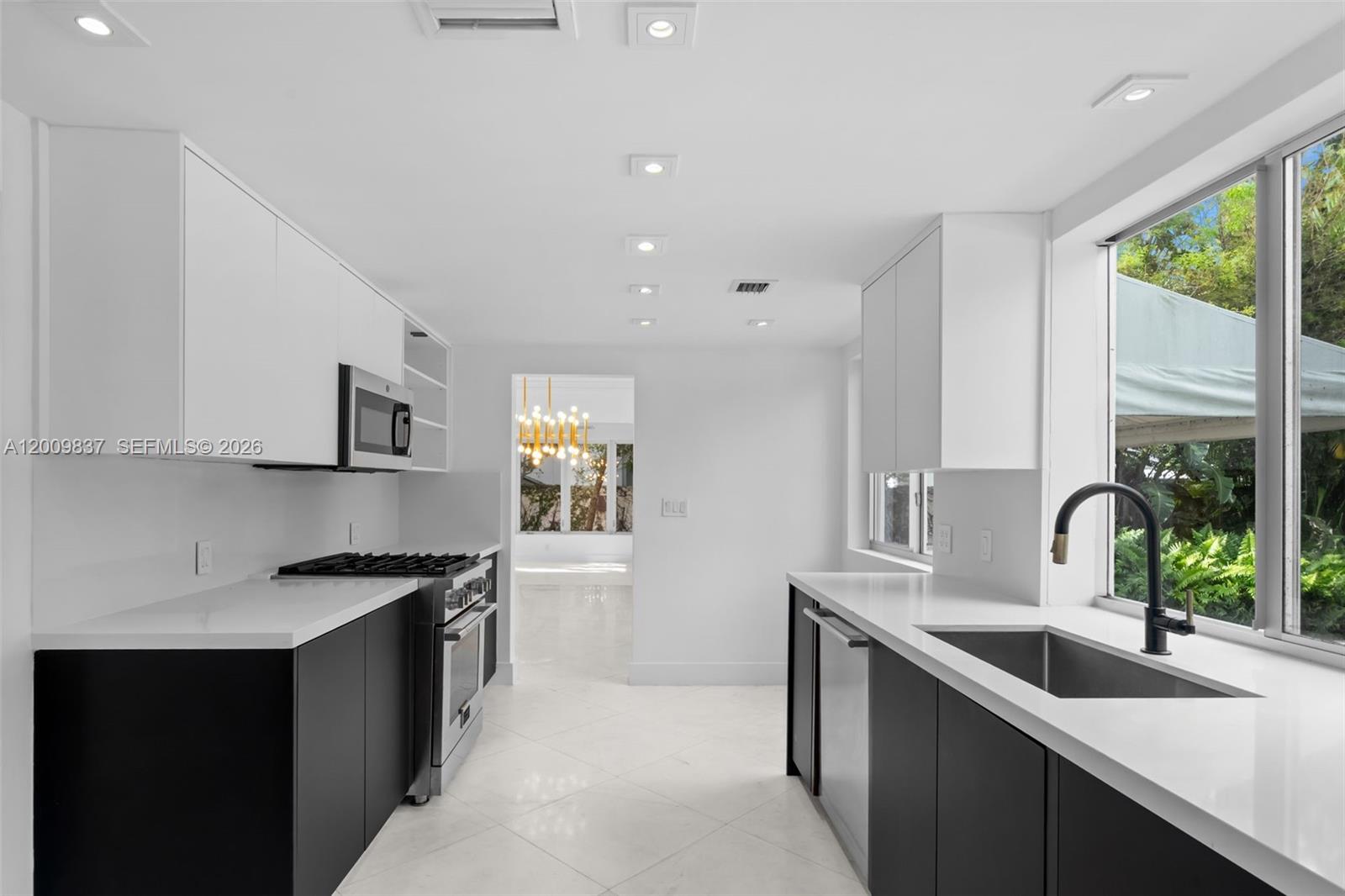 114 3 San Marino Ter, Miami Beach FL 33139