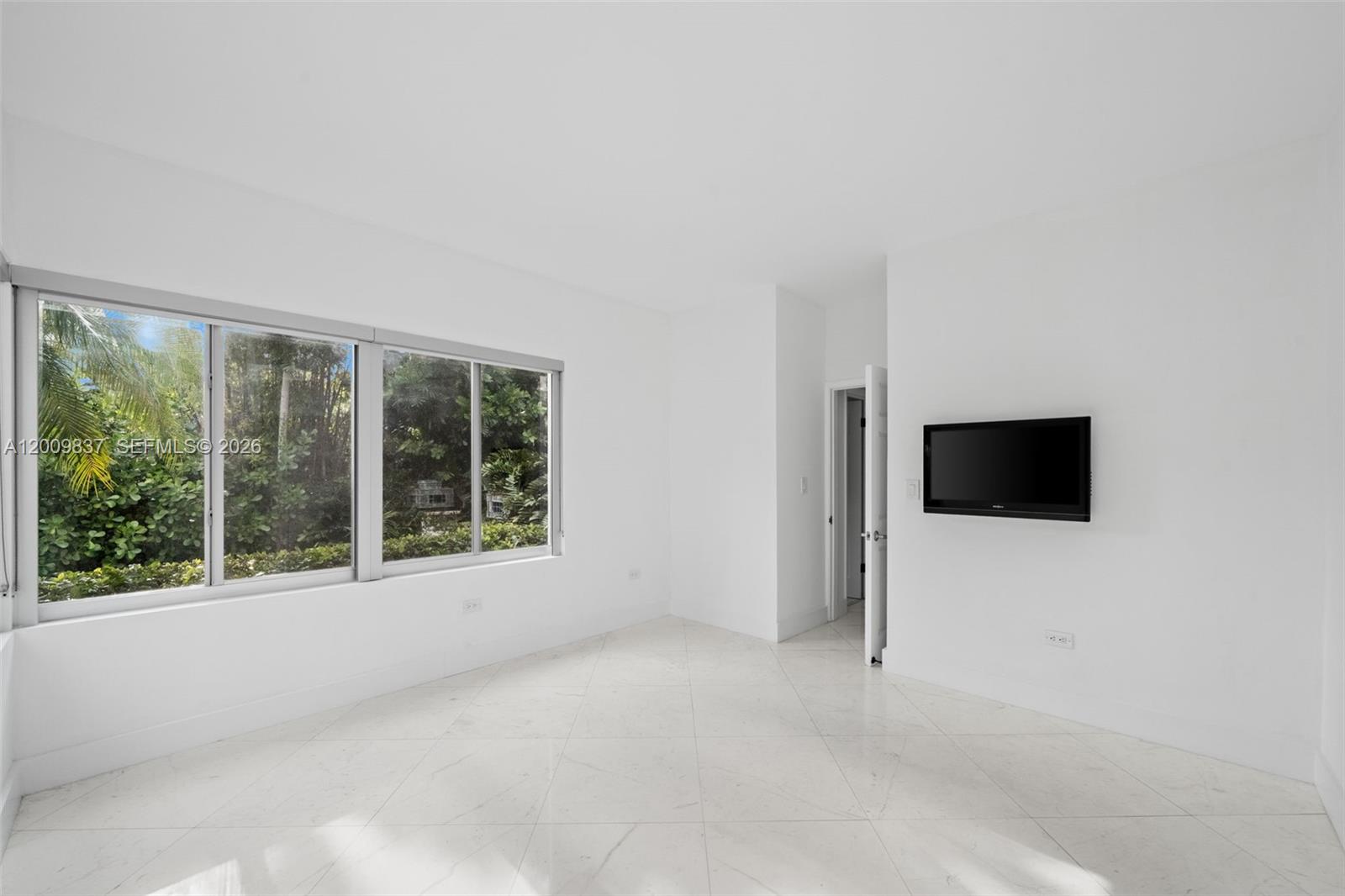 114 3 San Marino Ter, Miami Beach FL 33139