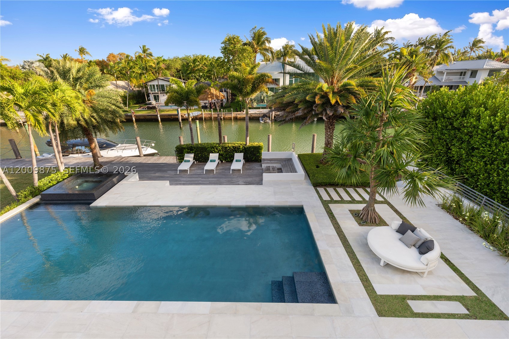 120 Knollwood Dr, Key Biscayne FL 33149