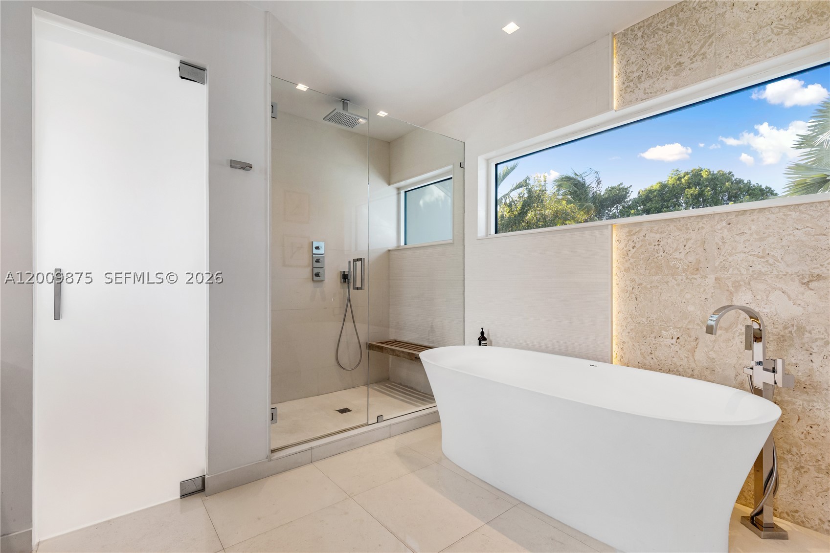 120 Knollwood Dr, Key Biscayne FL 33149