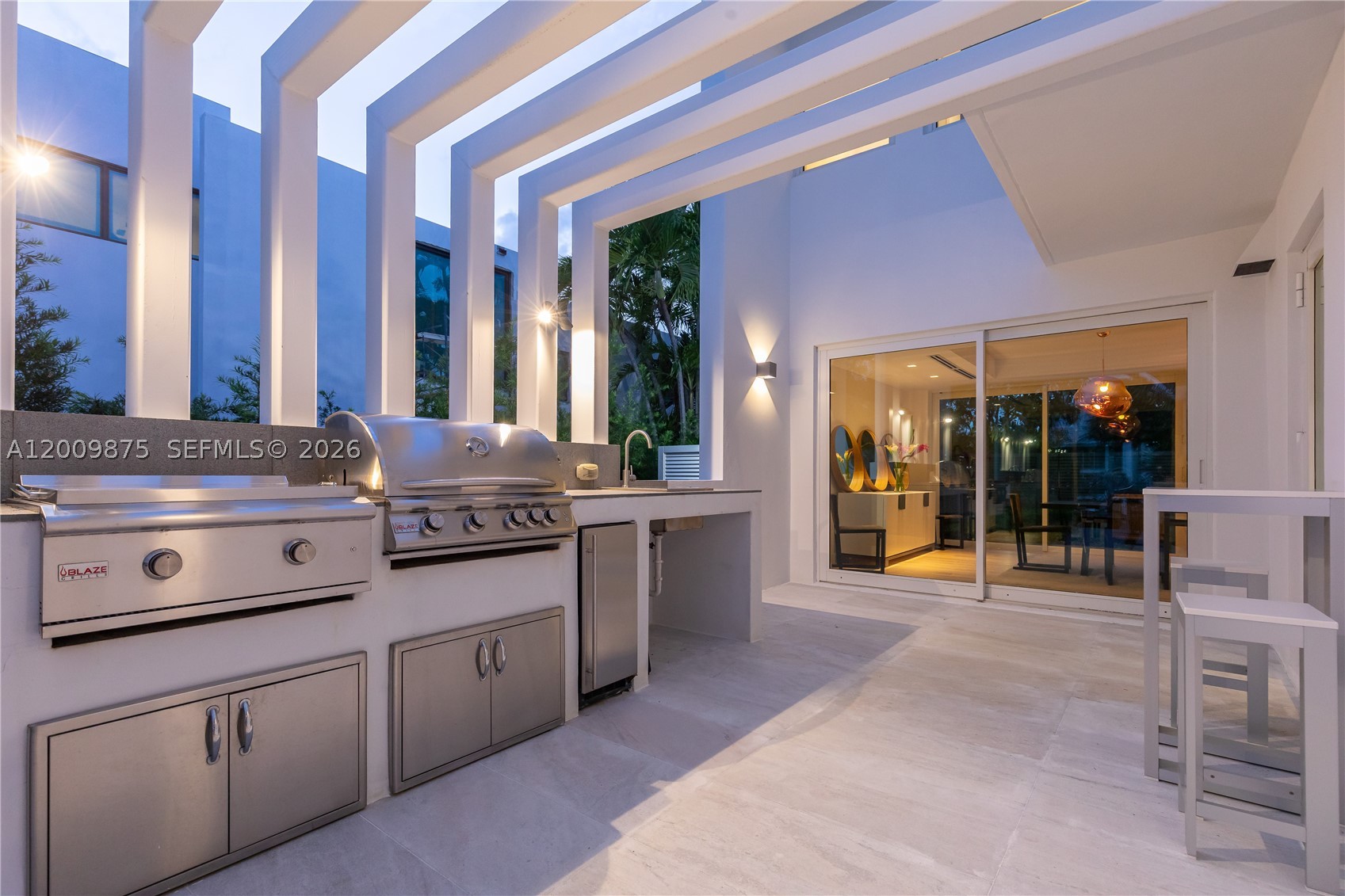 120 Knollwood Dr, Key Biscayne FL 33149