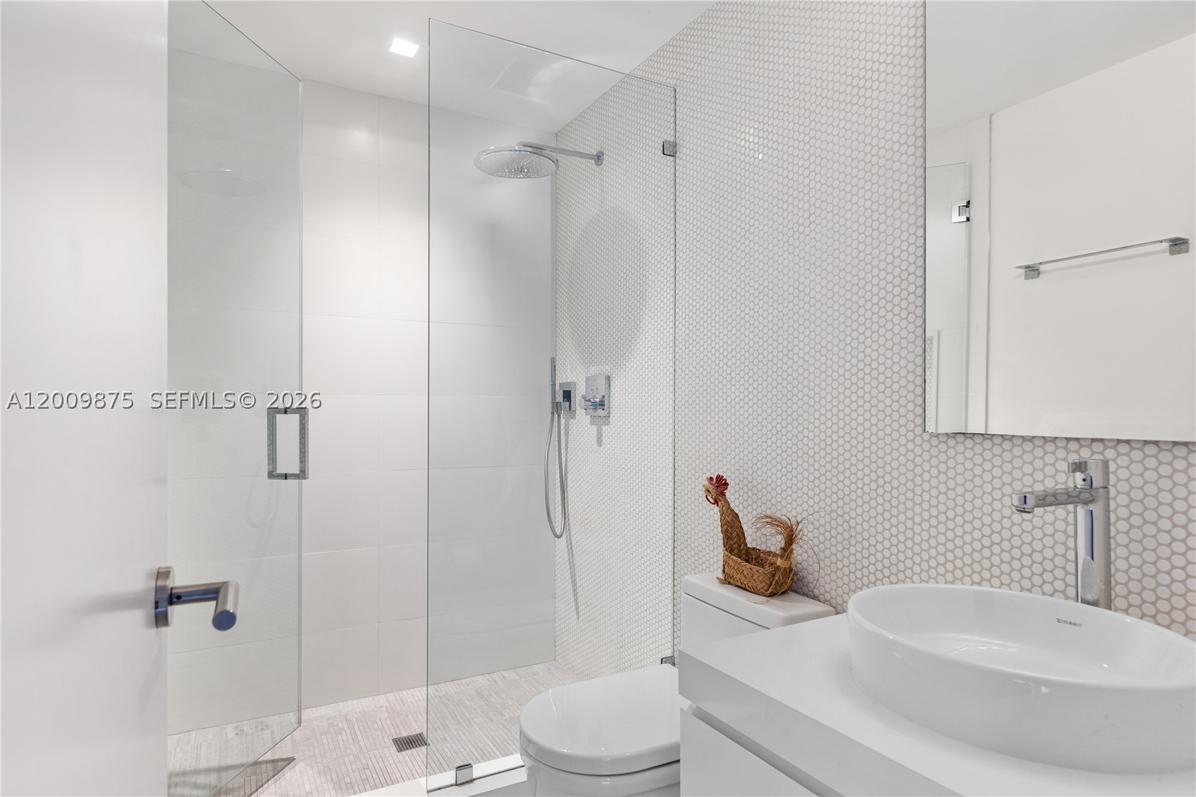 120 Knollwood Dr, Key Biscayne FL 33149