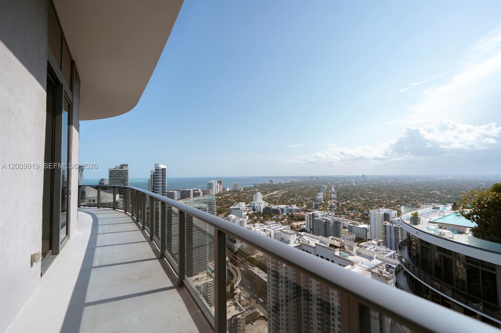 45 SW 9th St #4906, Miami FL 33130