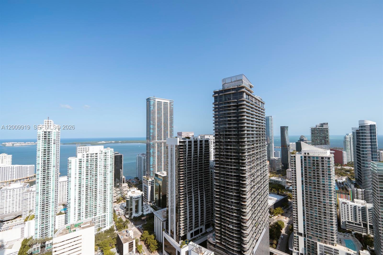 45 SW 9th St #4906, Miami FL 33130