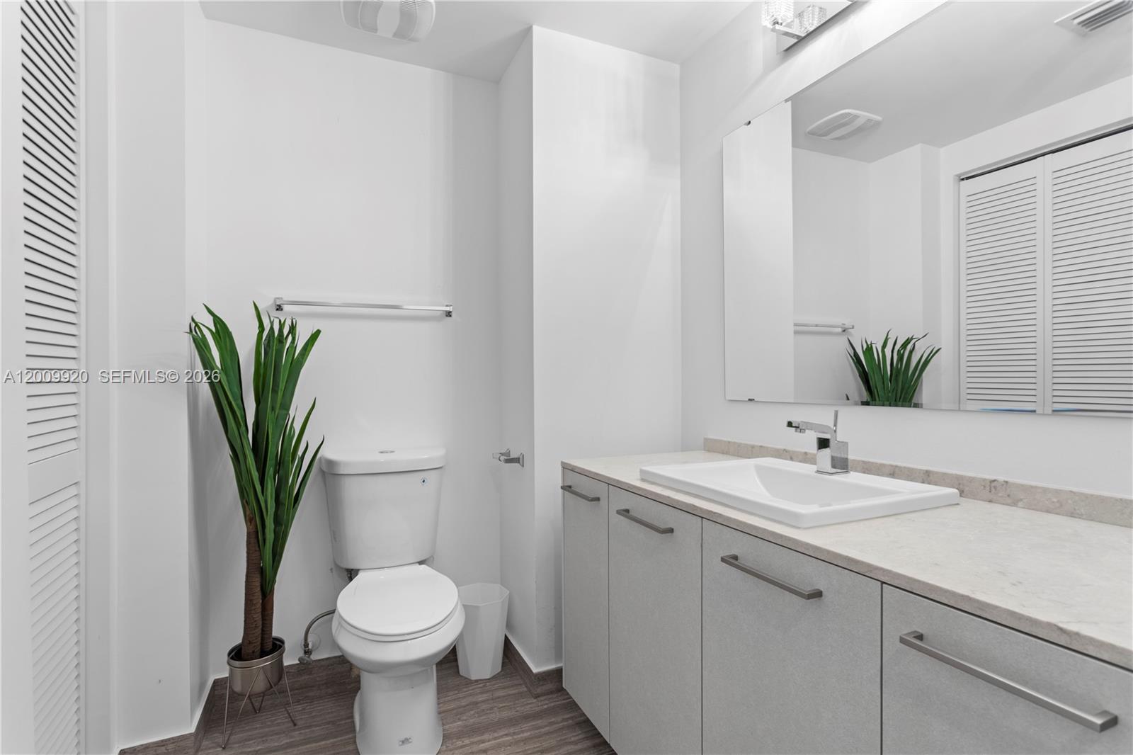 1010 Brickell Ave #4608, Miami FL 33131
