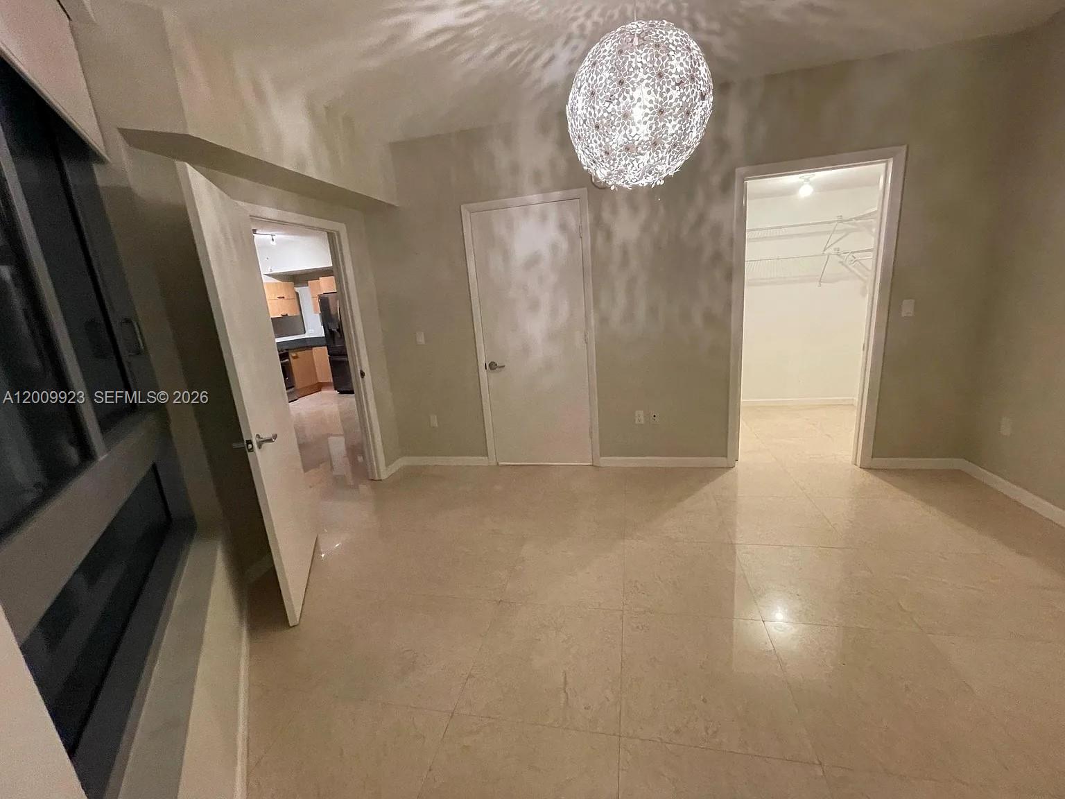 350 S Miami Ave #2807, Miami FL 33130