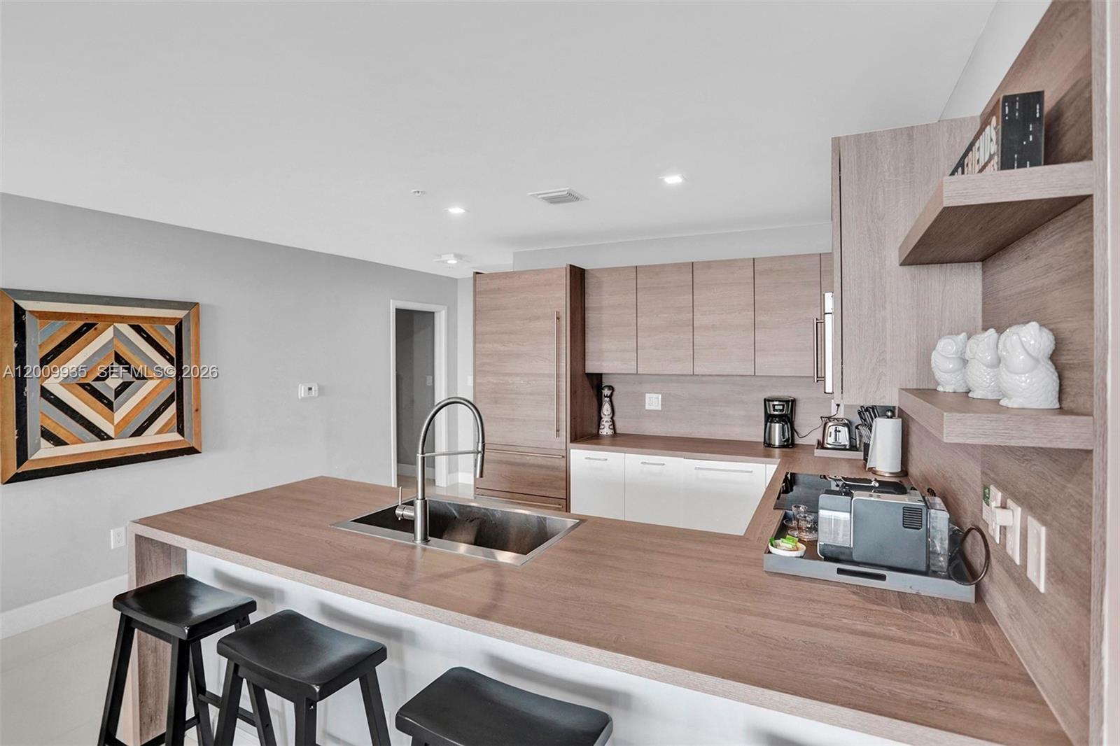 400 Sunny Isles Blvd #2021, Sunny Isles Beach FL 33160