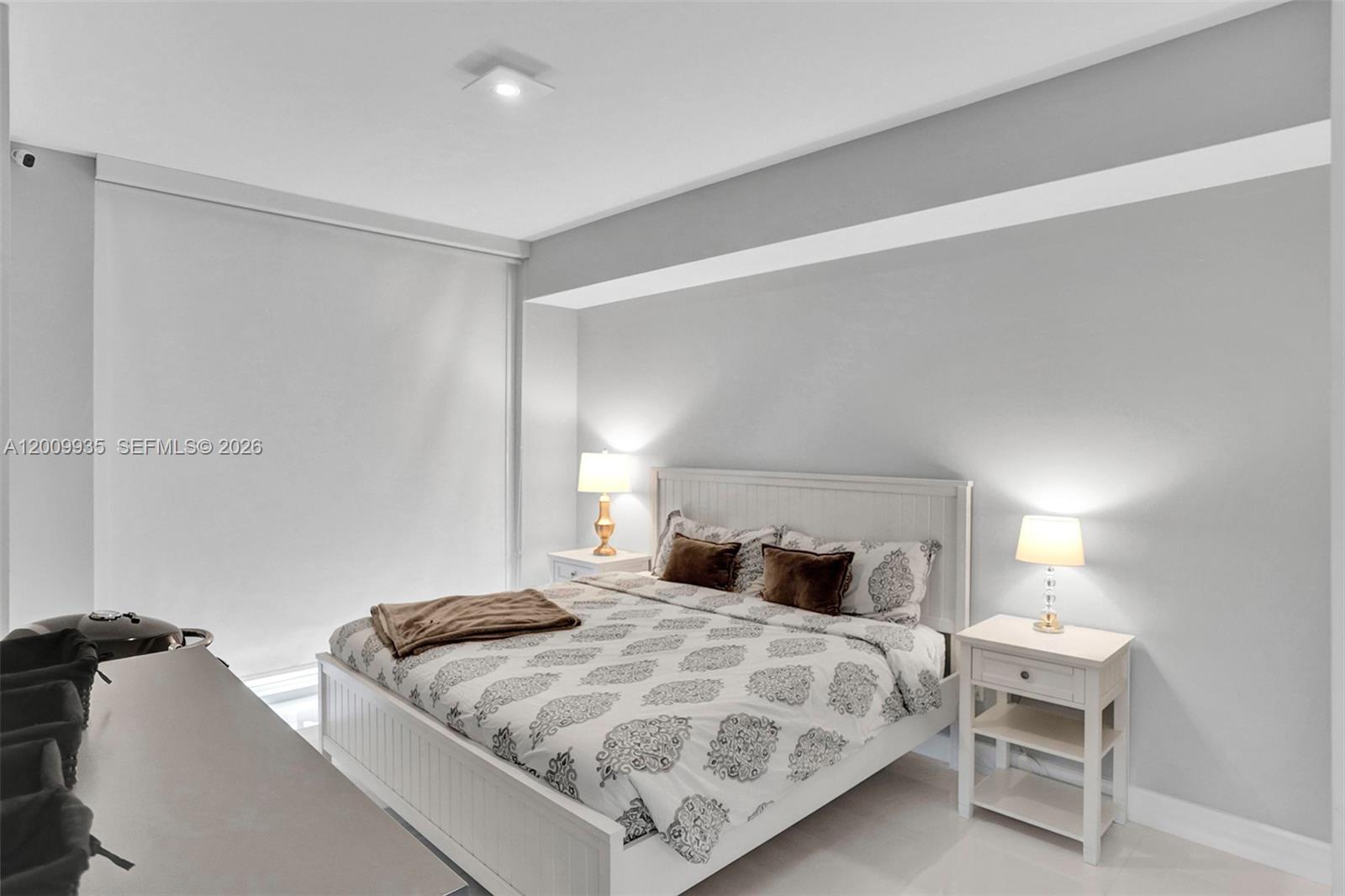 400 Sunny Isles Blvd #2021, Sunny Isles Beach FL 33160