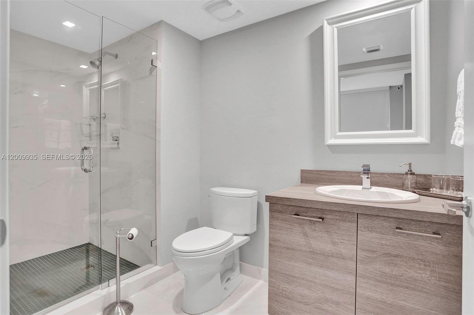 400 Sunny Isles Blvd #2021, Sunny Isles Beach FL 33160