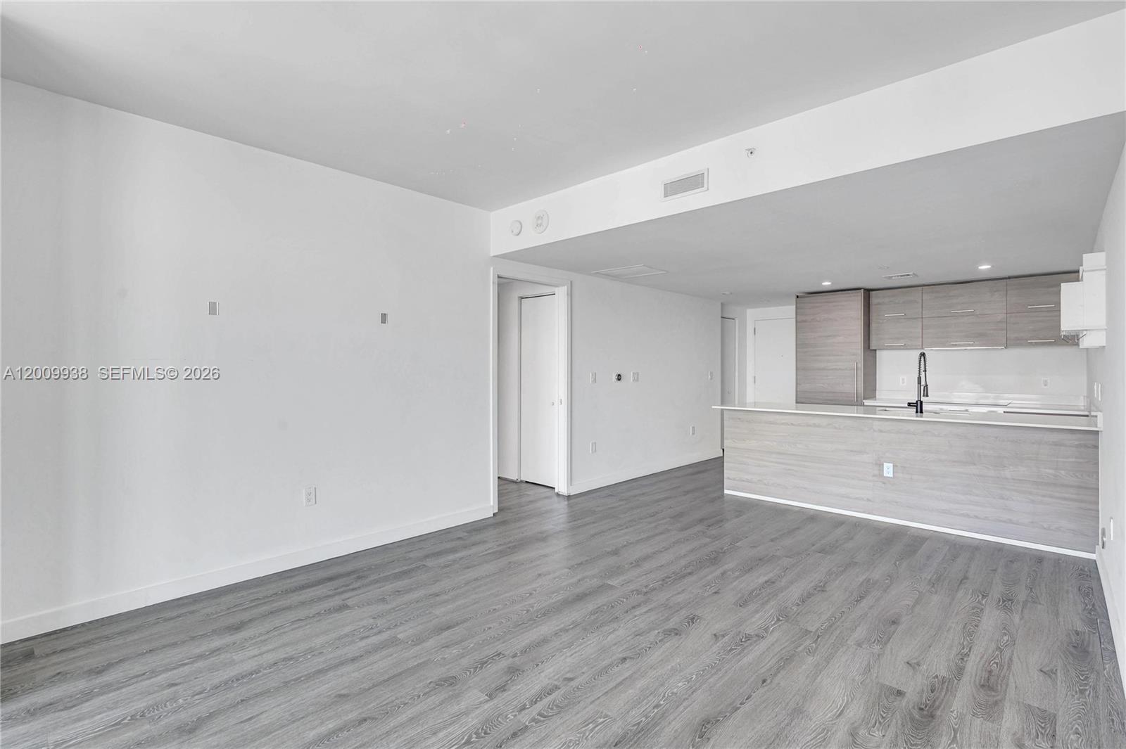 1300 S Miami Ave #4711, Miami FL 33130
