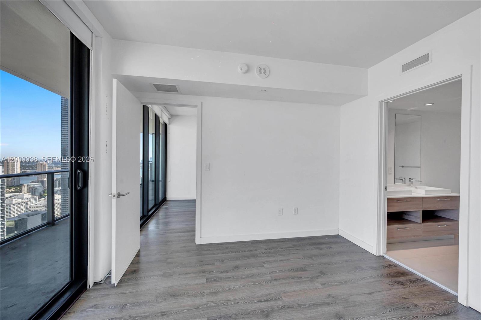 1300 S Miami Ave #4711, Miami FL 33130