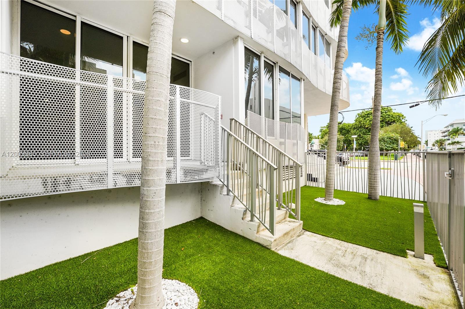 2100 Park Ave #108, Miami Beach FL 33139