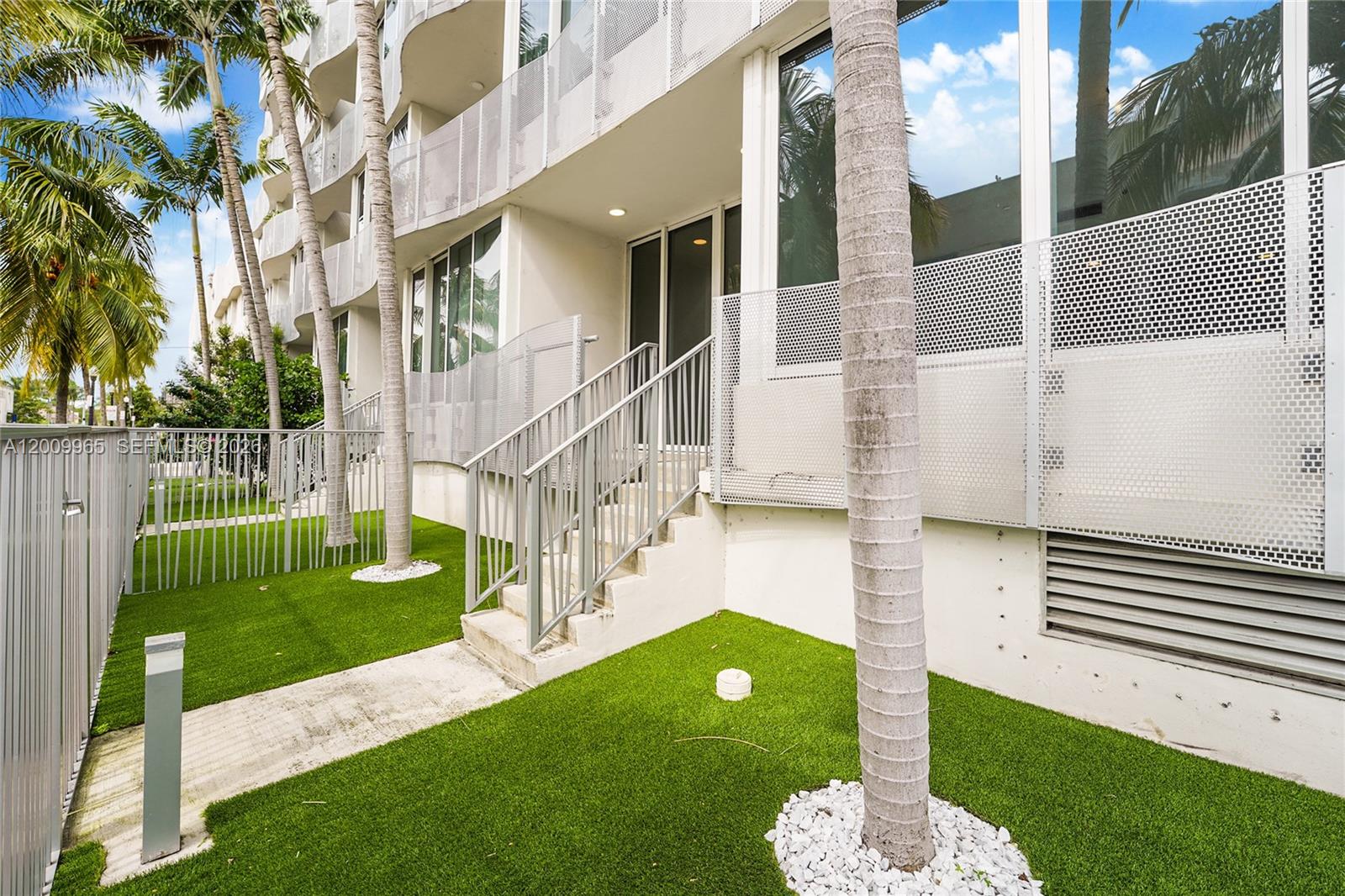 2100 Park Ave #108, Miami Beach FL 33139