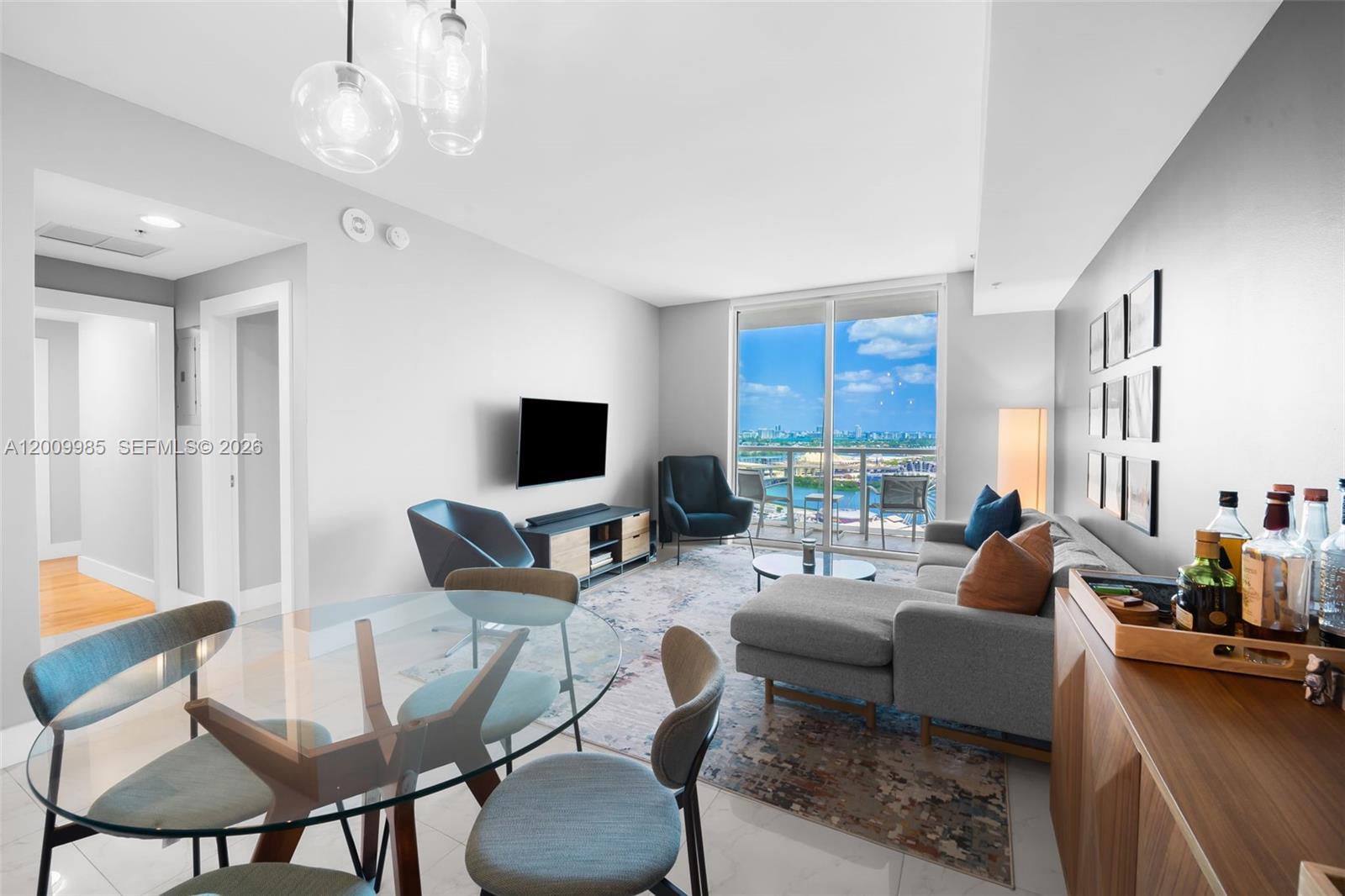 253 NE 2nd St #2503, Miami FL 33132
