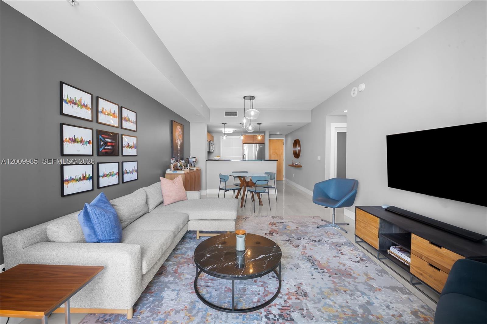 253 NE 2nd St #2503, Miami FL 33132
