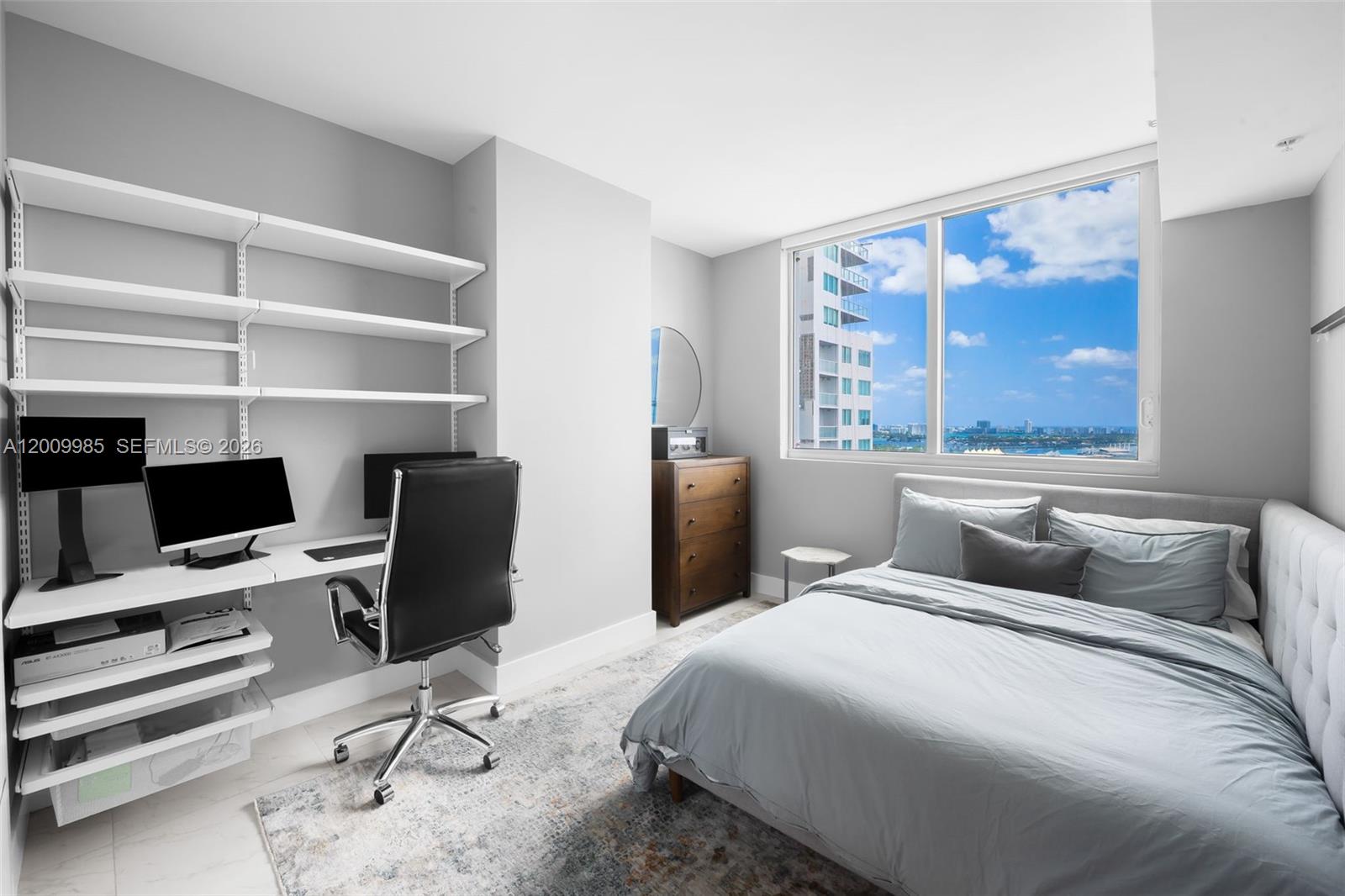 253 NE 2nd St #2503, Miami FL 33132