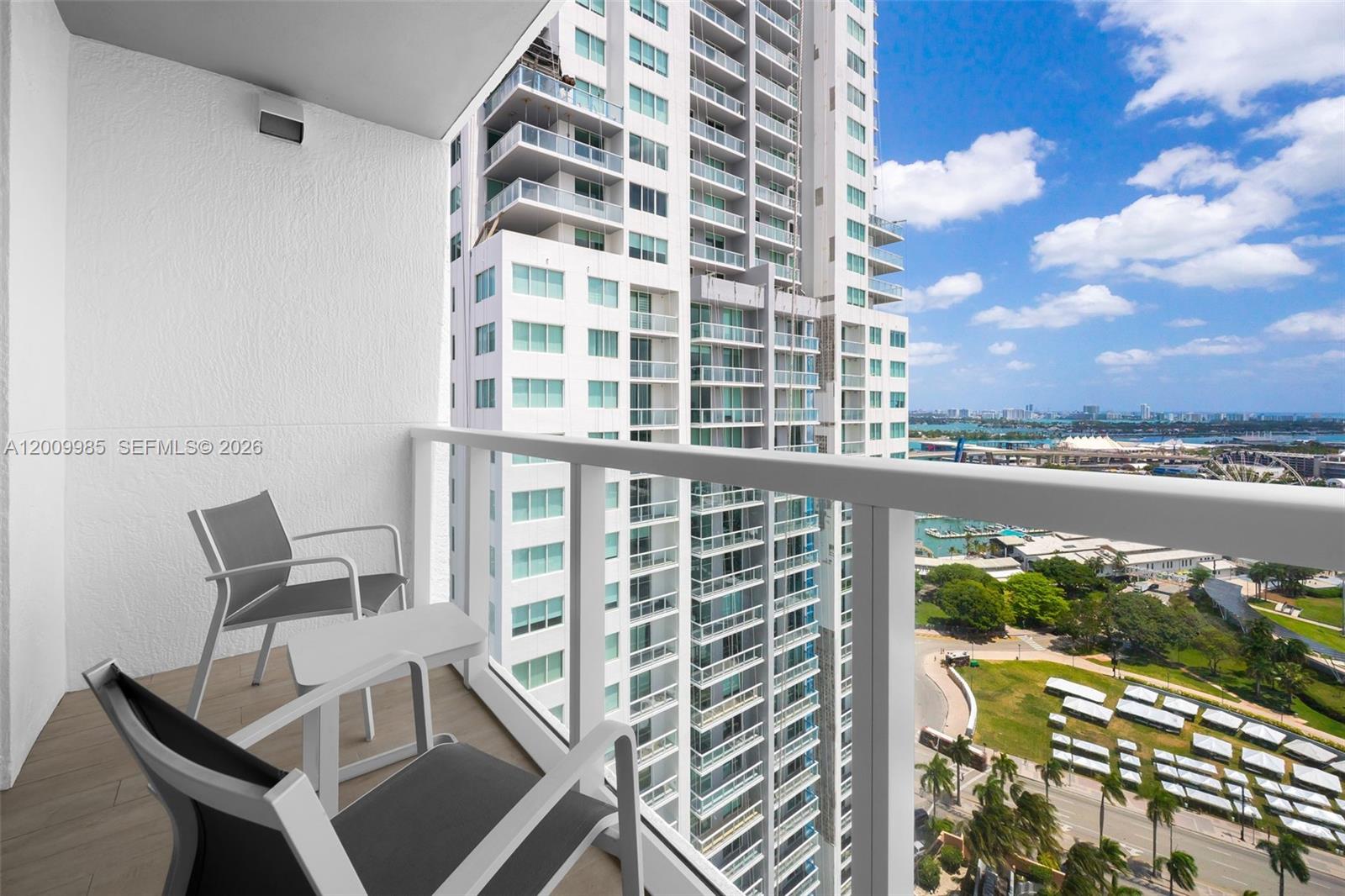 253 NE 2nd St #2503, Miami FL 33132