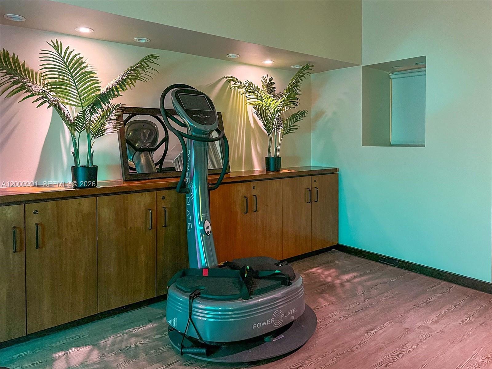 6799 Collins Ave #804, Miami Beach FL 33141