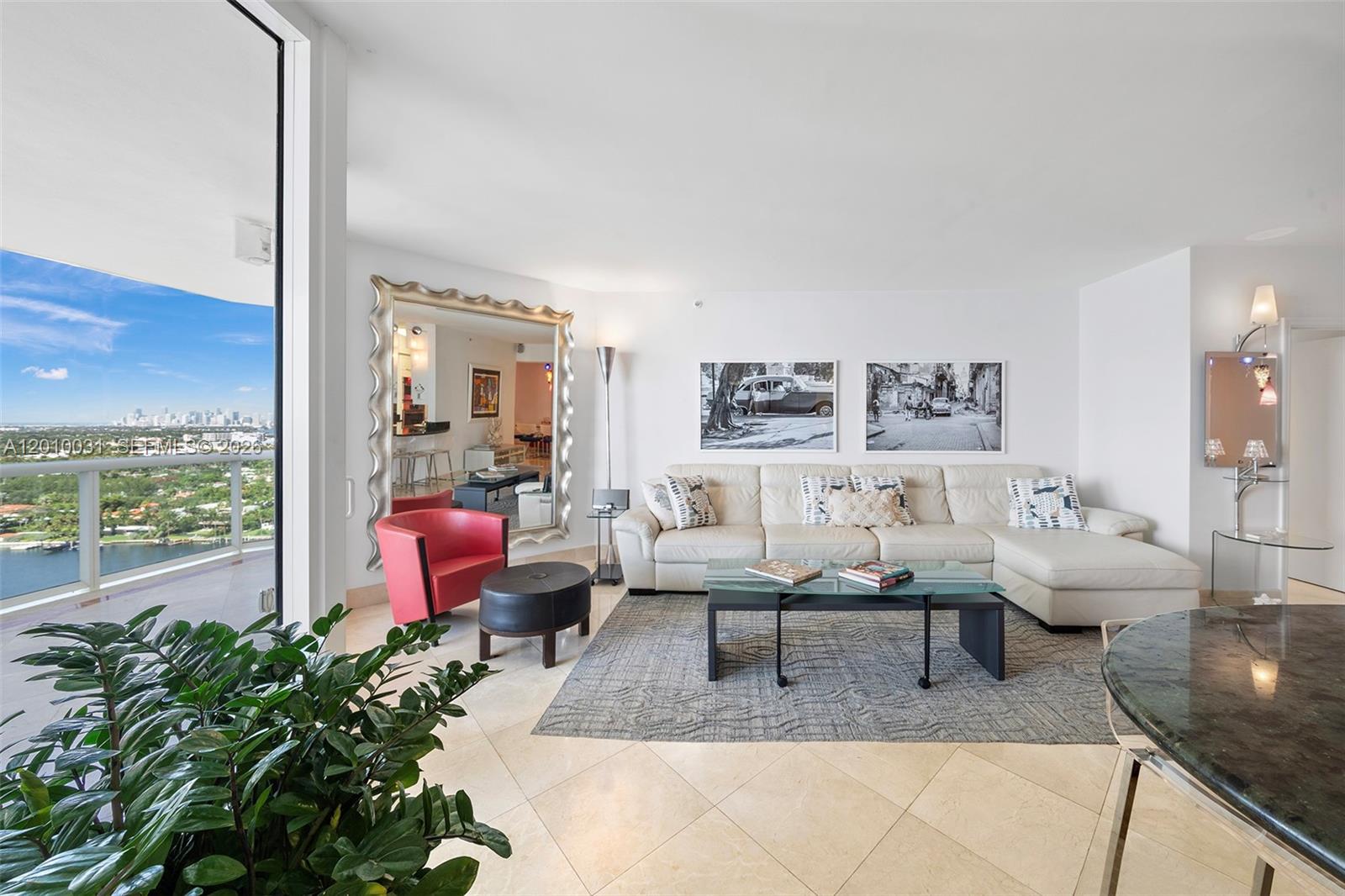 4779 Collins Ave #2404, Miami Beach FL 33140