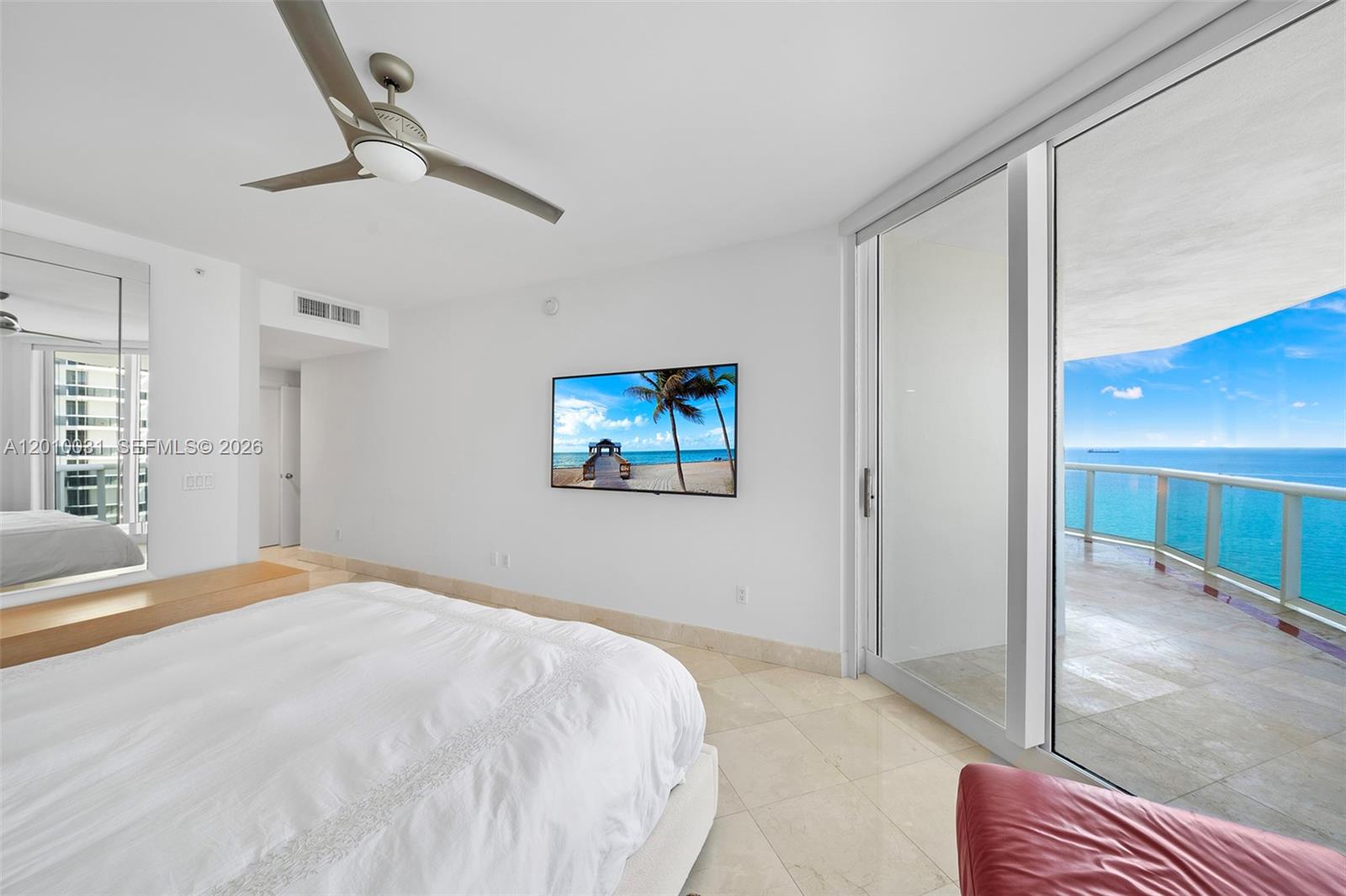 4779 Collins Ave #2404, Miami Beach FL 33140