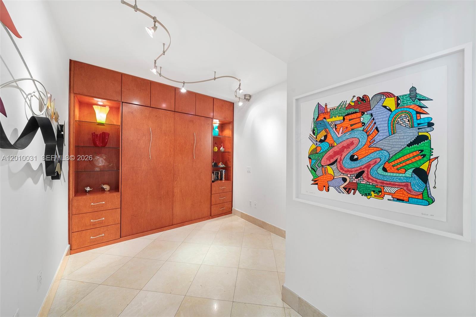 4779 Collins Ave #2404, Miami Beach FL 33140
