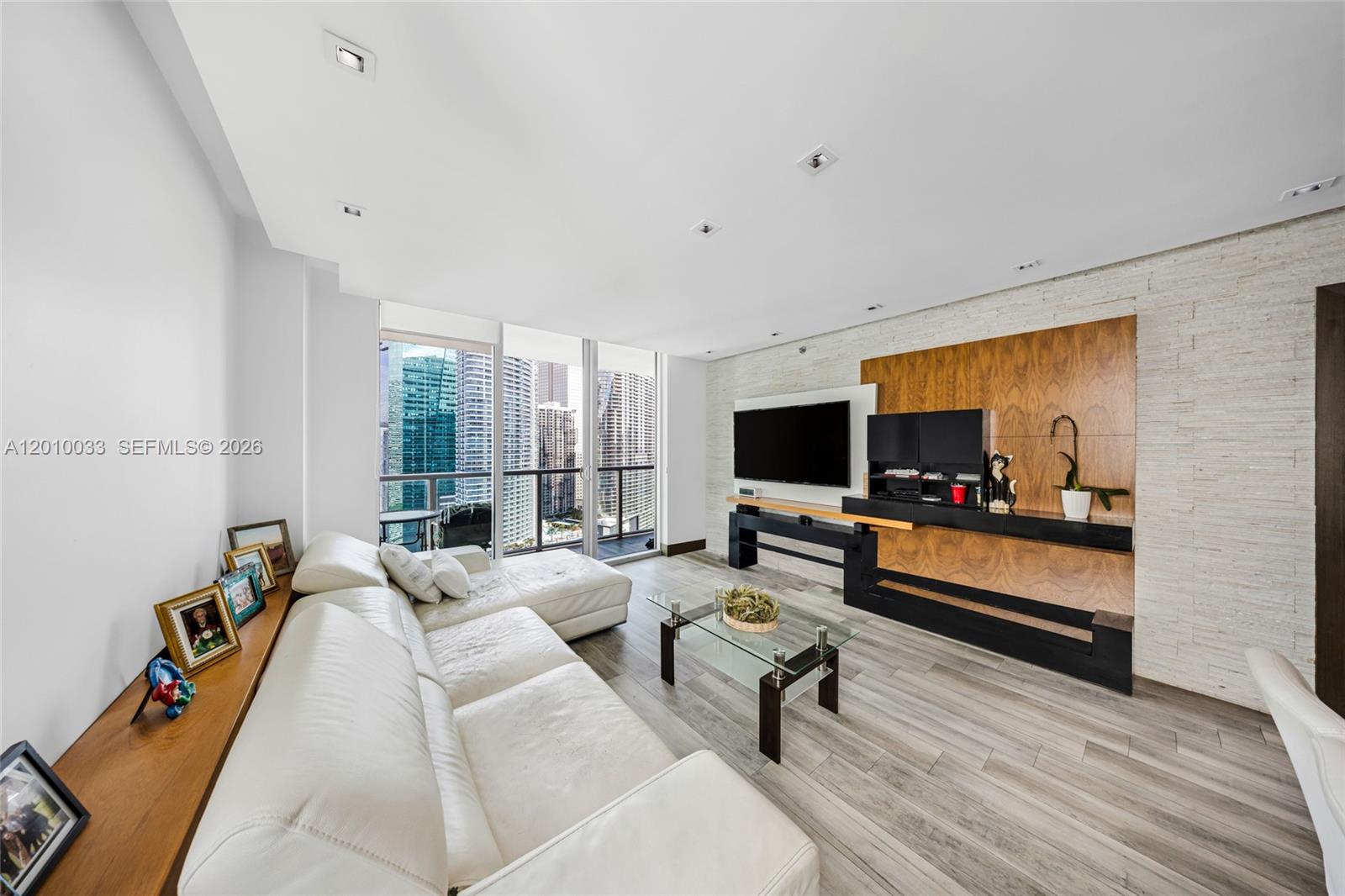 500 Brickell Ave #3707, Miami FL 33131
