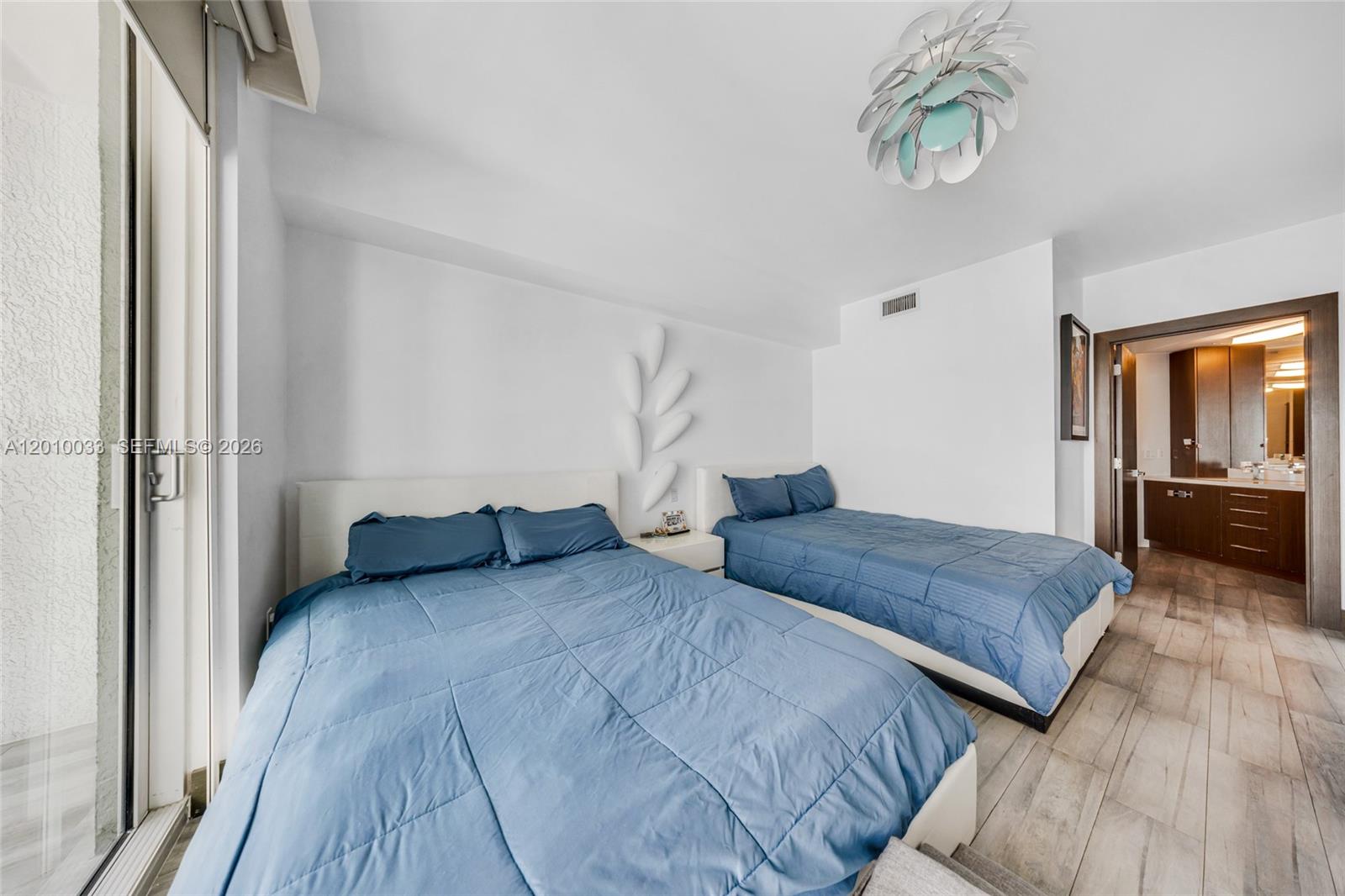 500 Brickell Ave #3707, Miami FL 33131