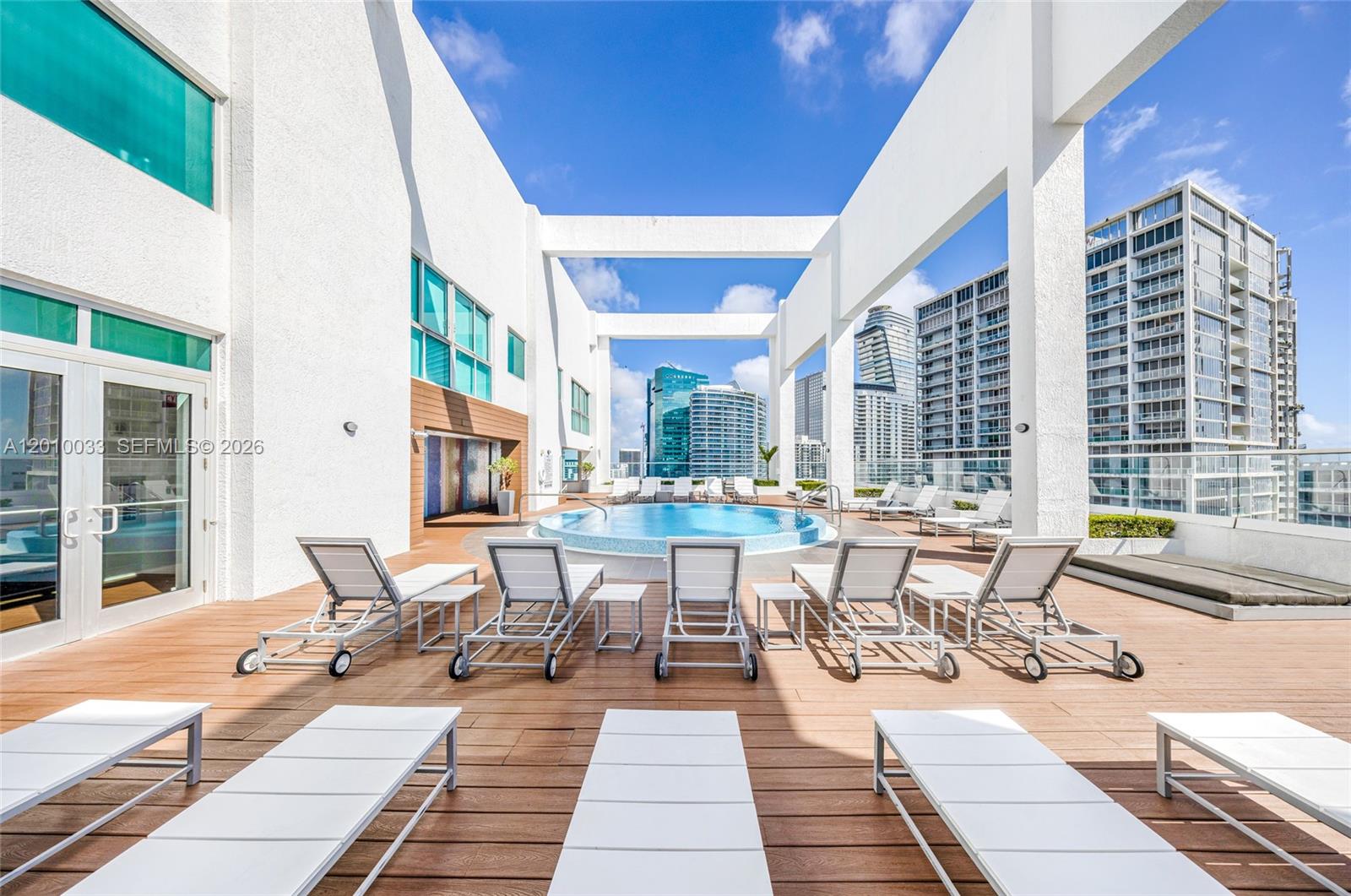 500 Brickell Ave #3707, Miami FL 33131