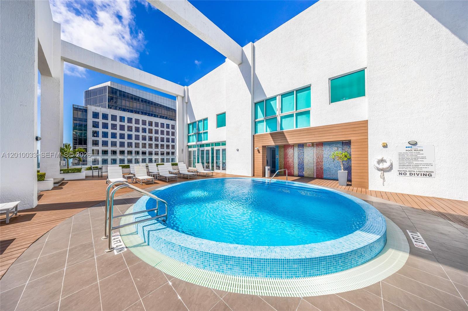 500 Brickell Ave #3707, Miami FL 33131