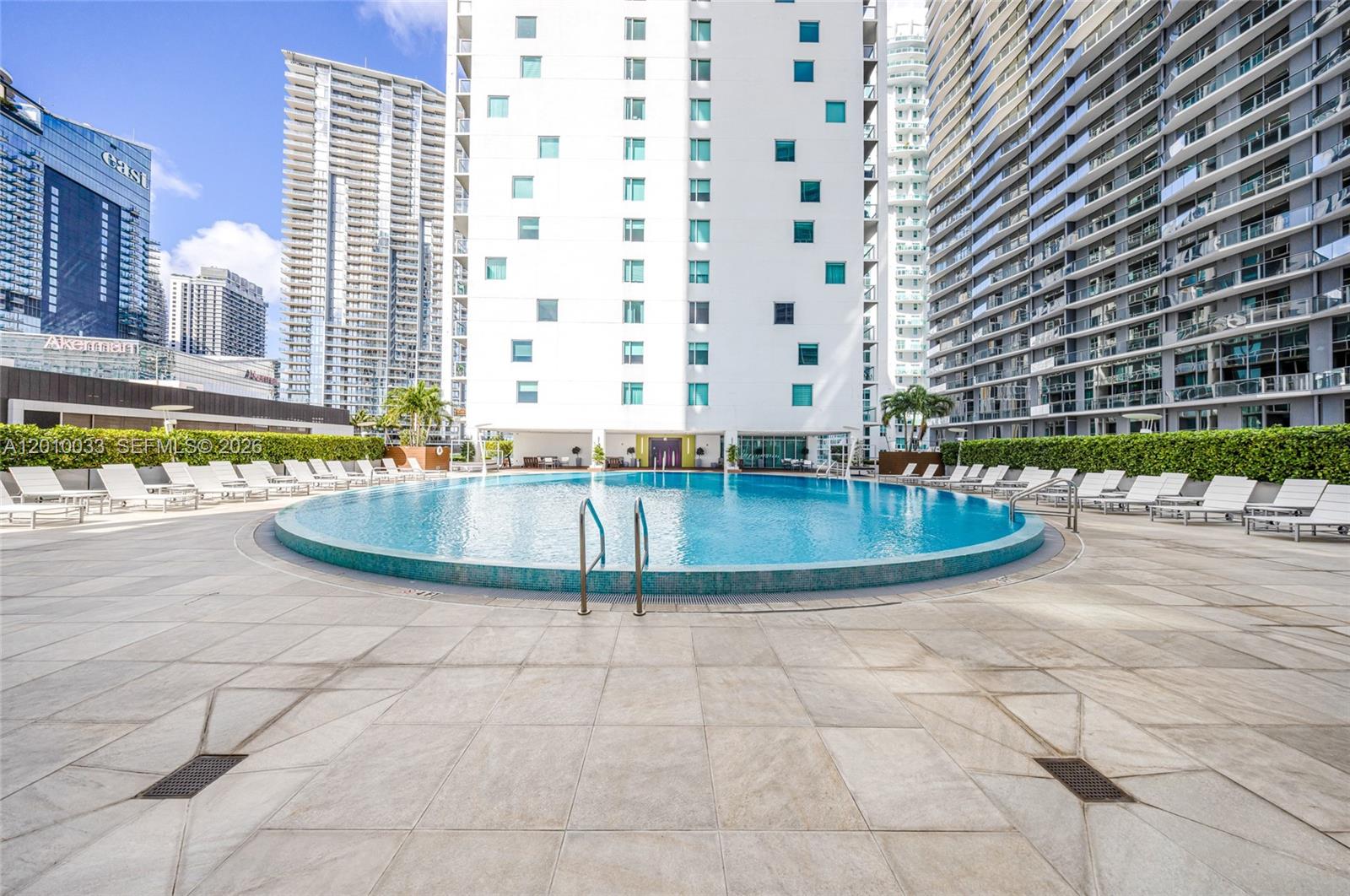 500 Brickell Ave #3707, Miami FL 33131