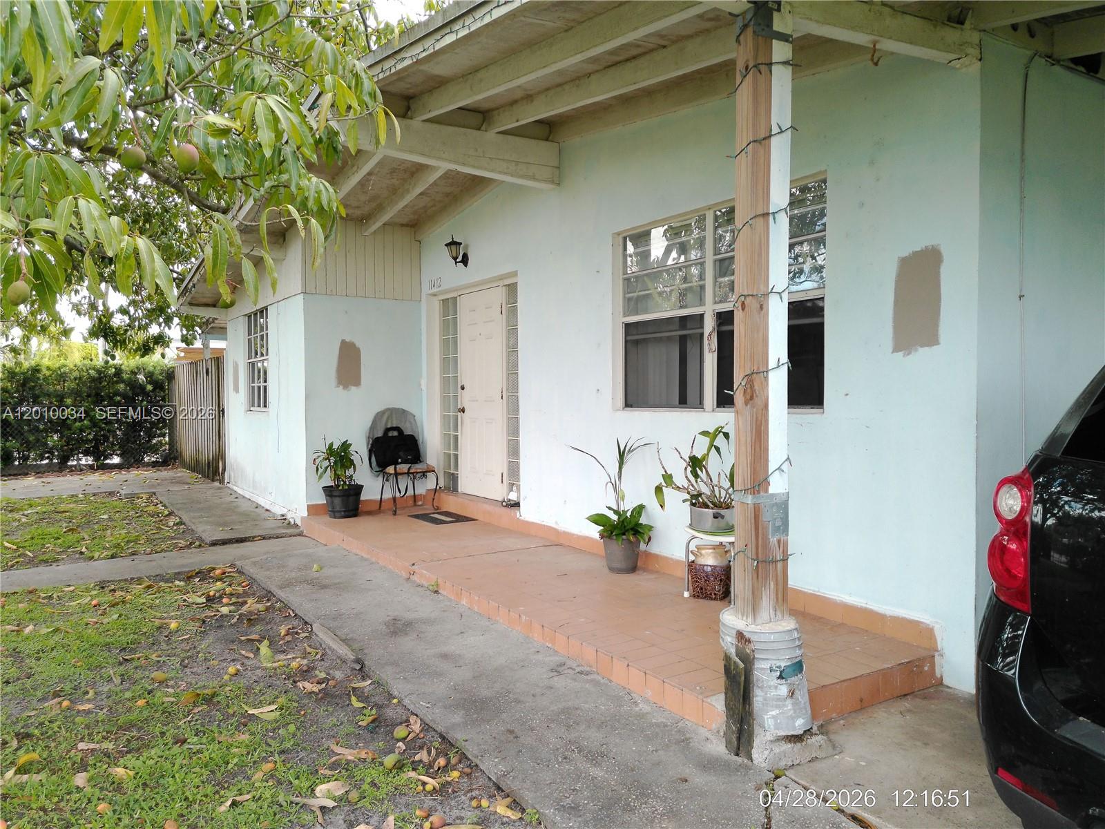 11412 SW 41st St, Miami FL 33165