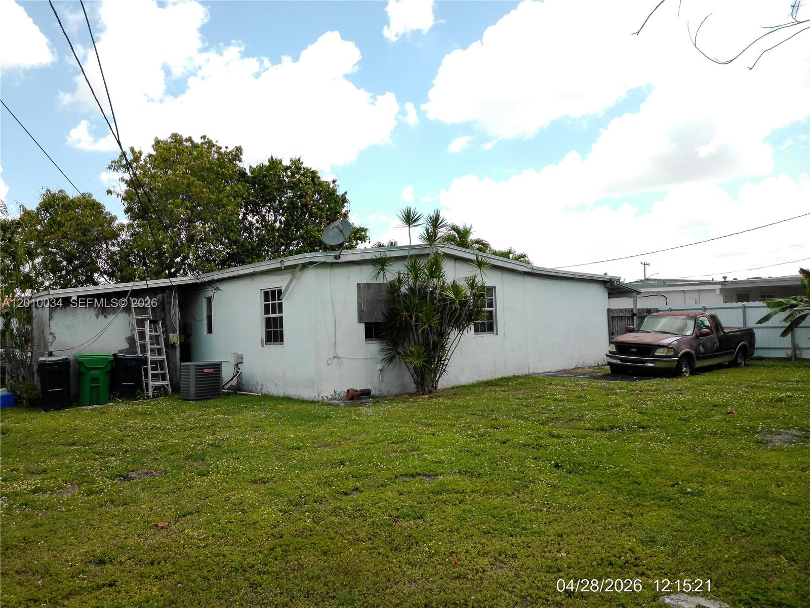 11412 SW 41st St, Miami FL 33165