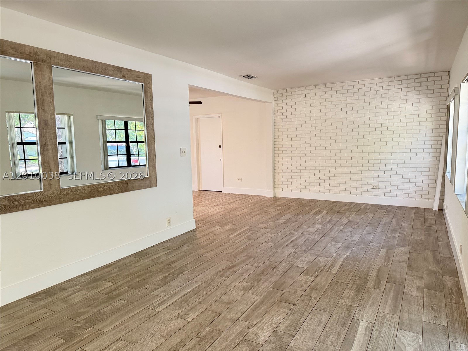 1140 Wren Ave, Miami Springs FL 33166
