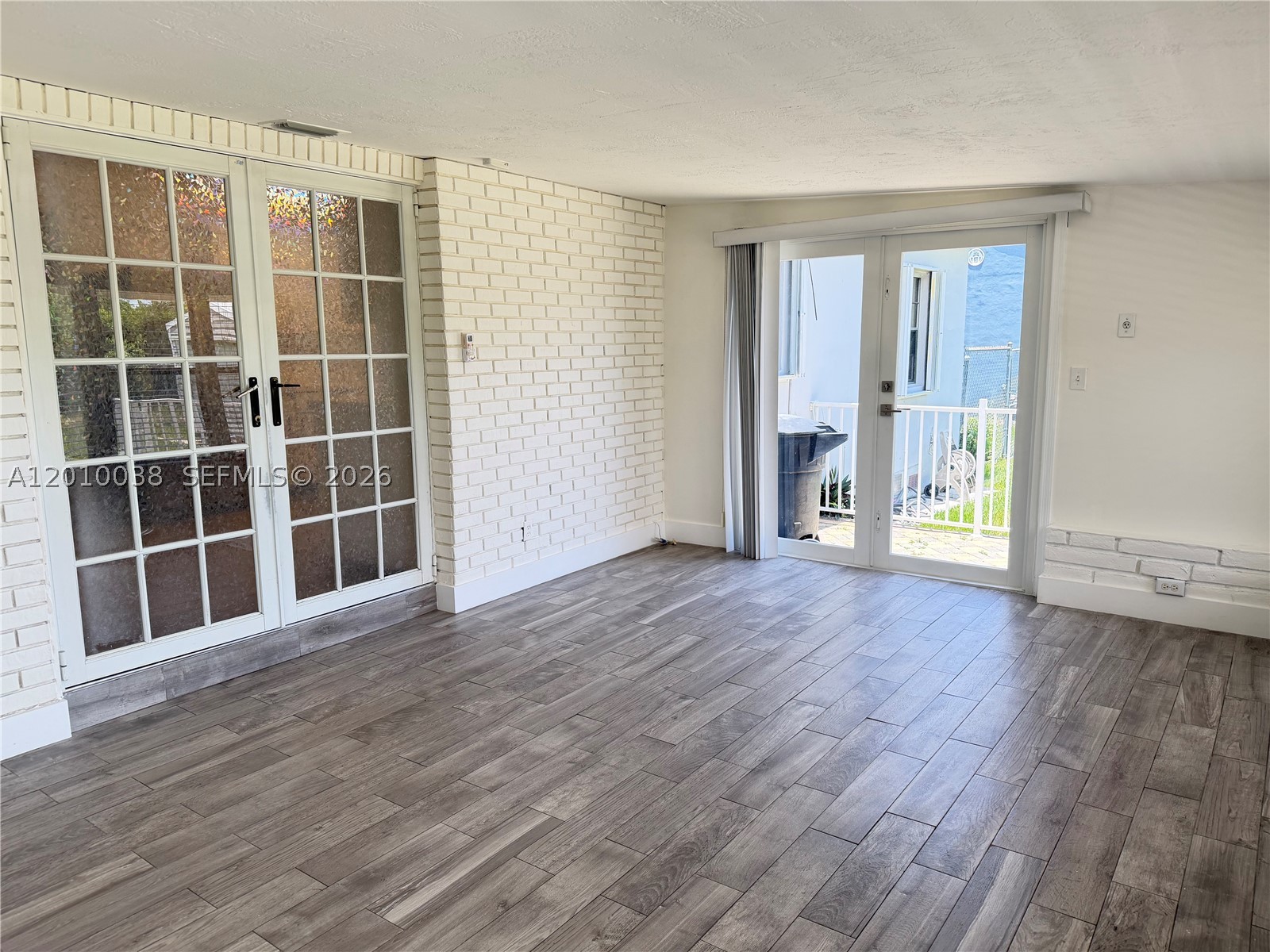 1140 Wren Ave, Miami Springs FL 33166