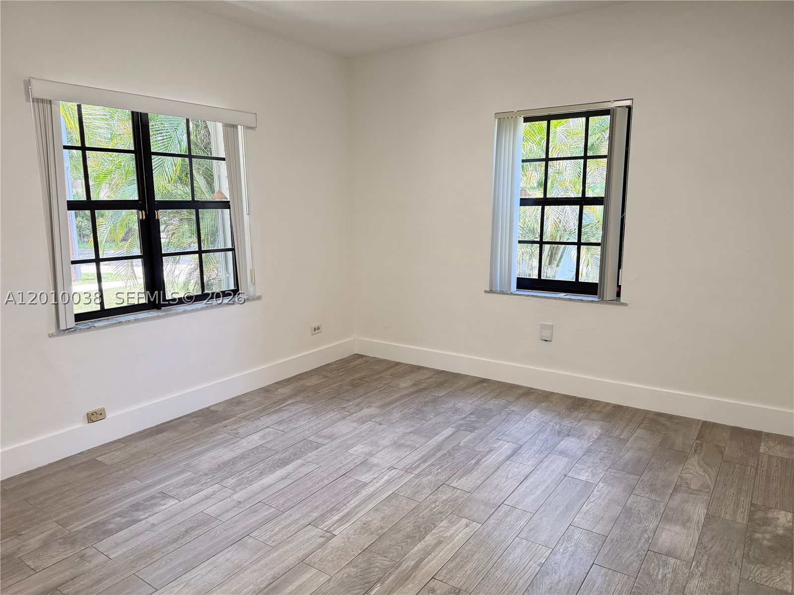 1140 Wren Ave, Miami Springs FL 33166