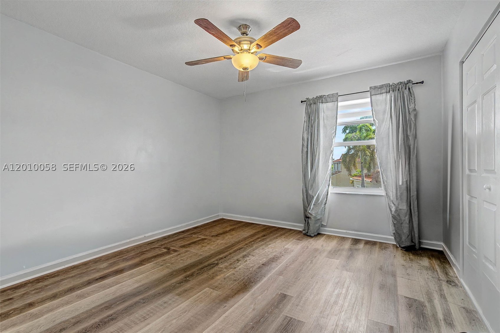 18901 SW 15th St, Pembroke Pines FL 33029