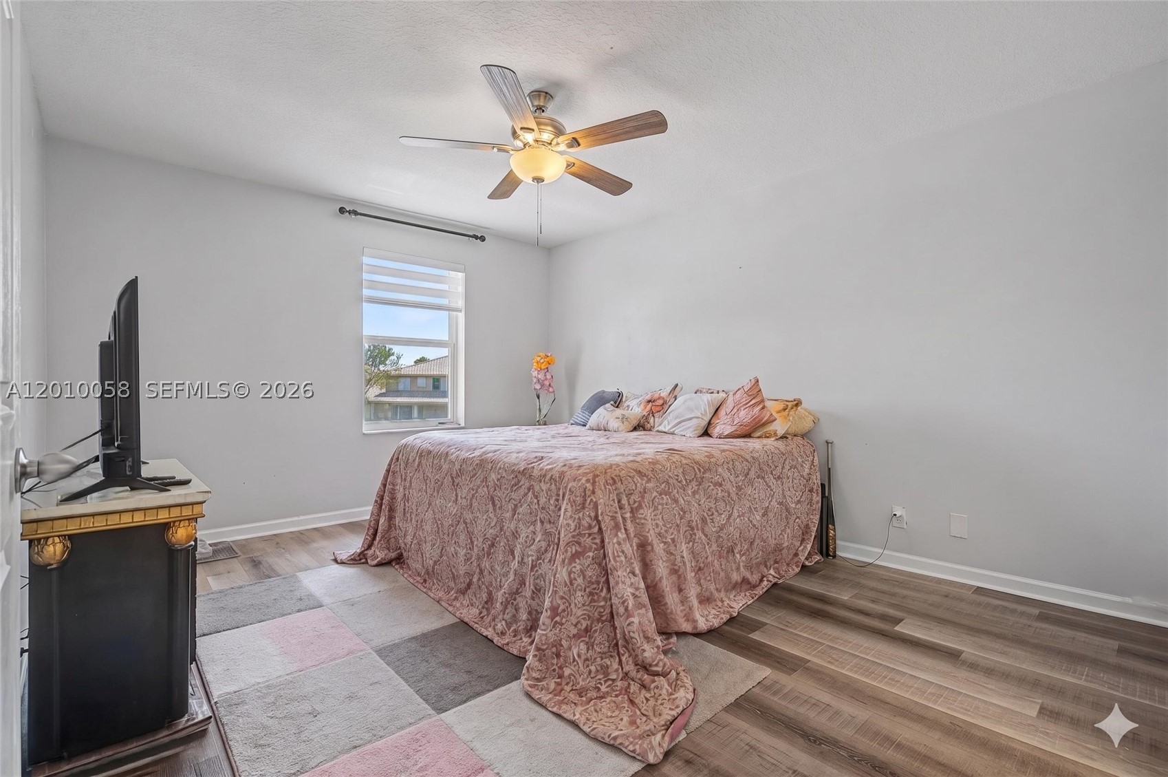 18901 SW 15th St, Pembroke Pines FL 33029