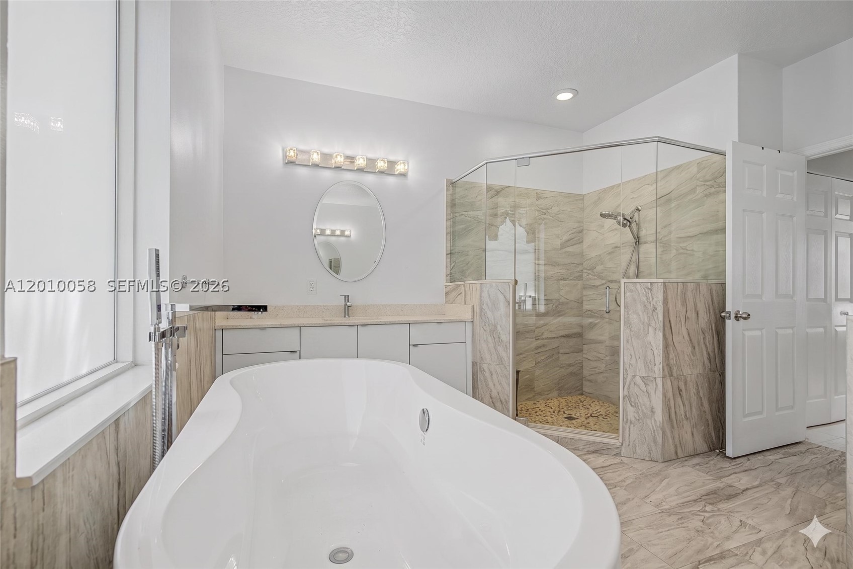 18901 SW 15th St, Pembroke Pines FL 33029