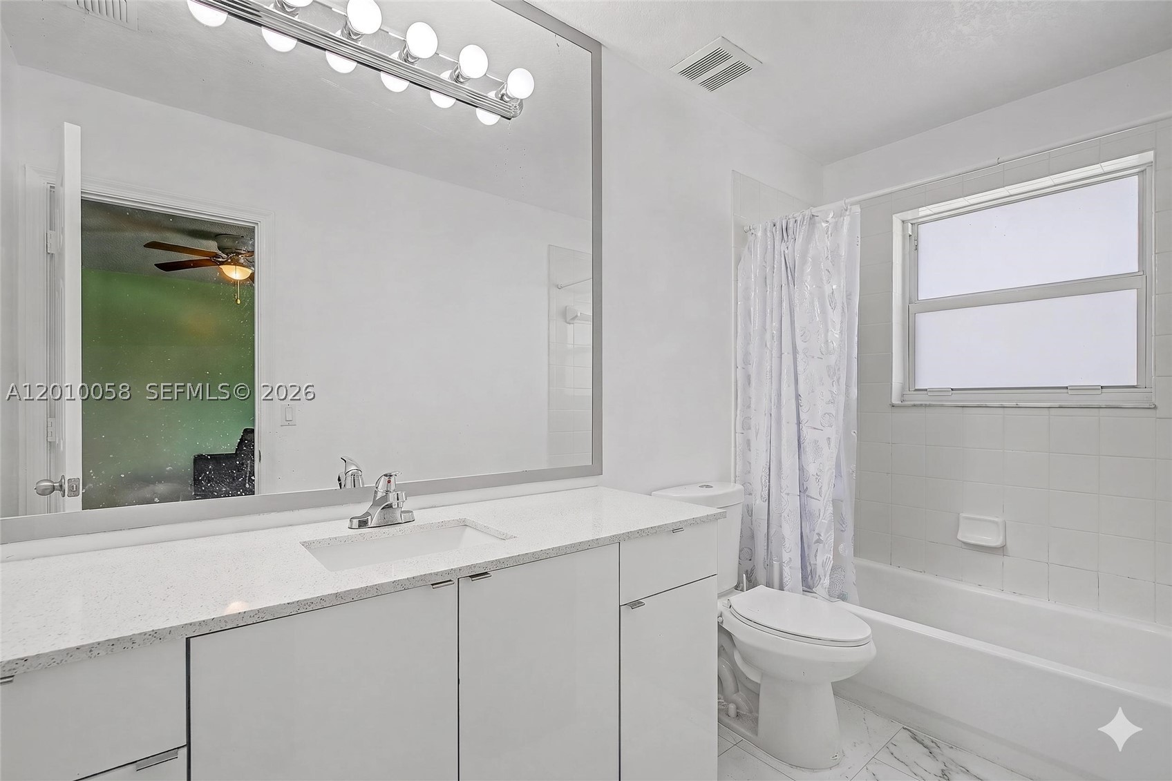 18901 SW 15th St, Pembroke Pines FL 33029