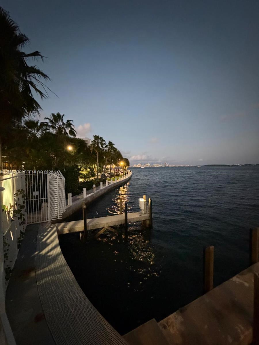 200 SE 15th Rd #7I, Miami FL 33129