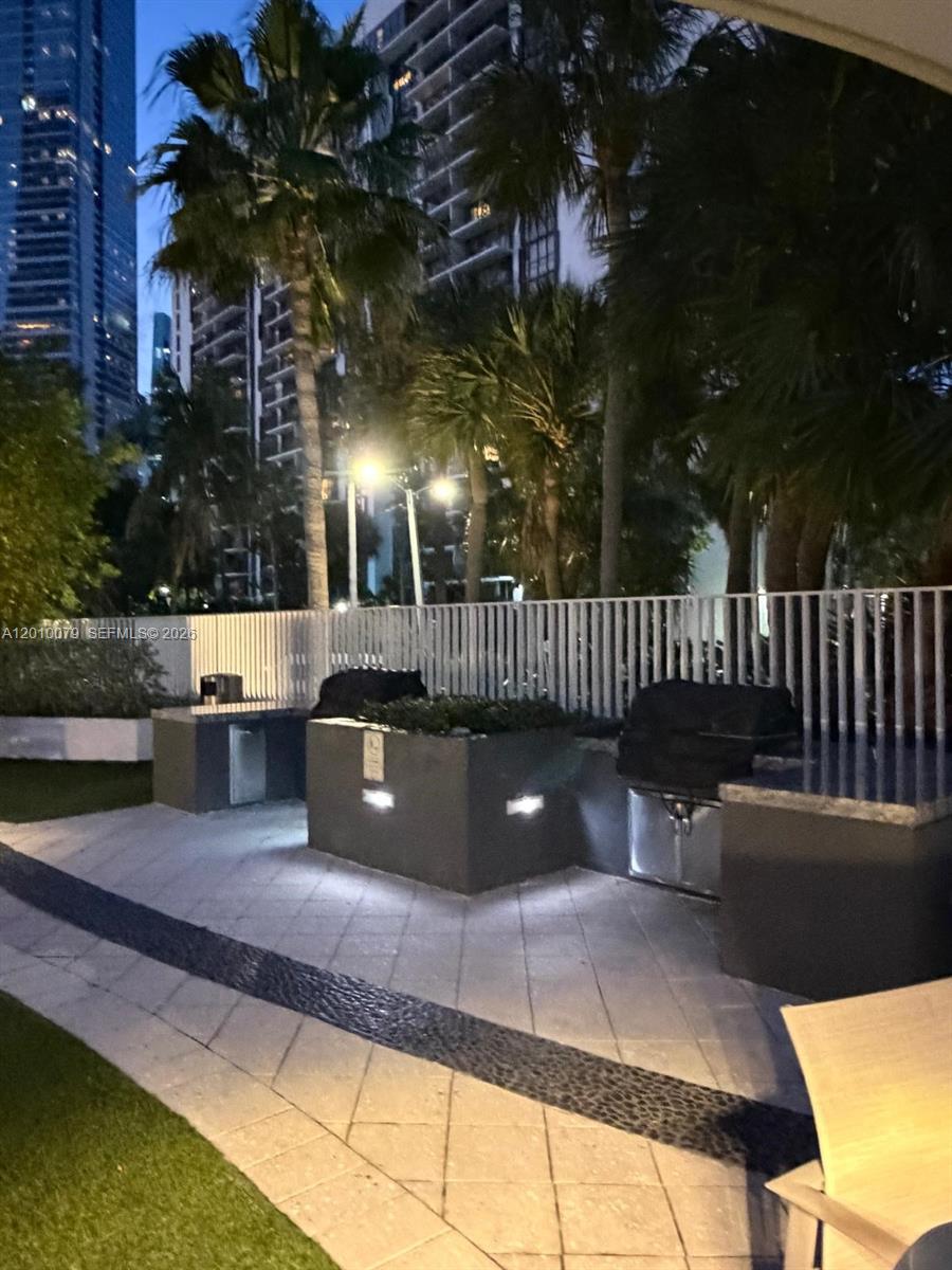 200 SE 15th Rd #7I, Miami FL 33129
