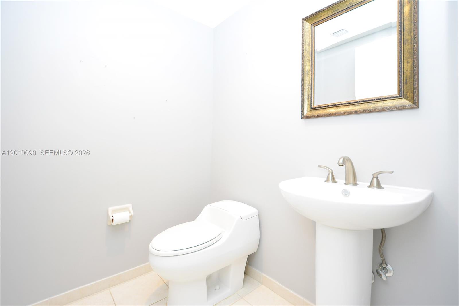 14951 Royal Oaks Ln #1609, North Miami FL 33181