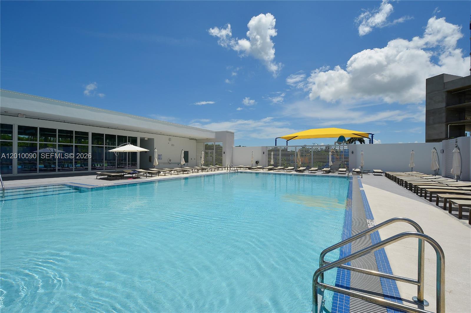 14951 Royal Oaks Ln #1609, North Miami FL 33181