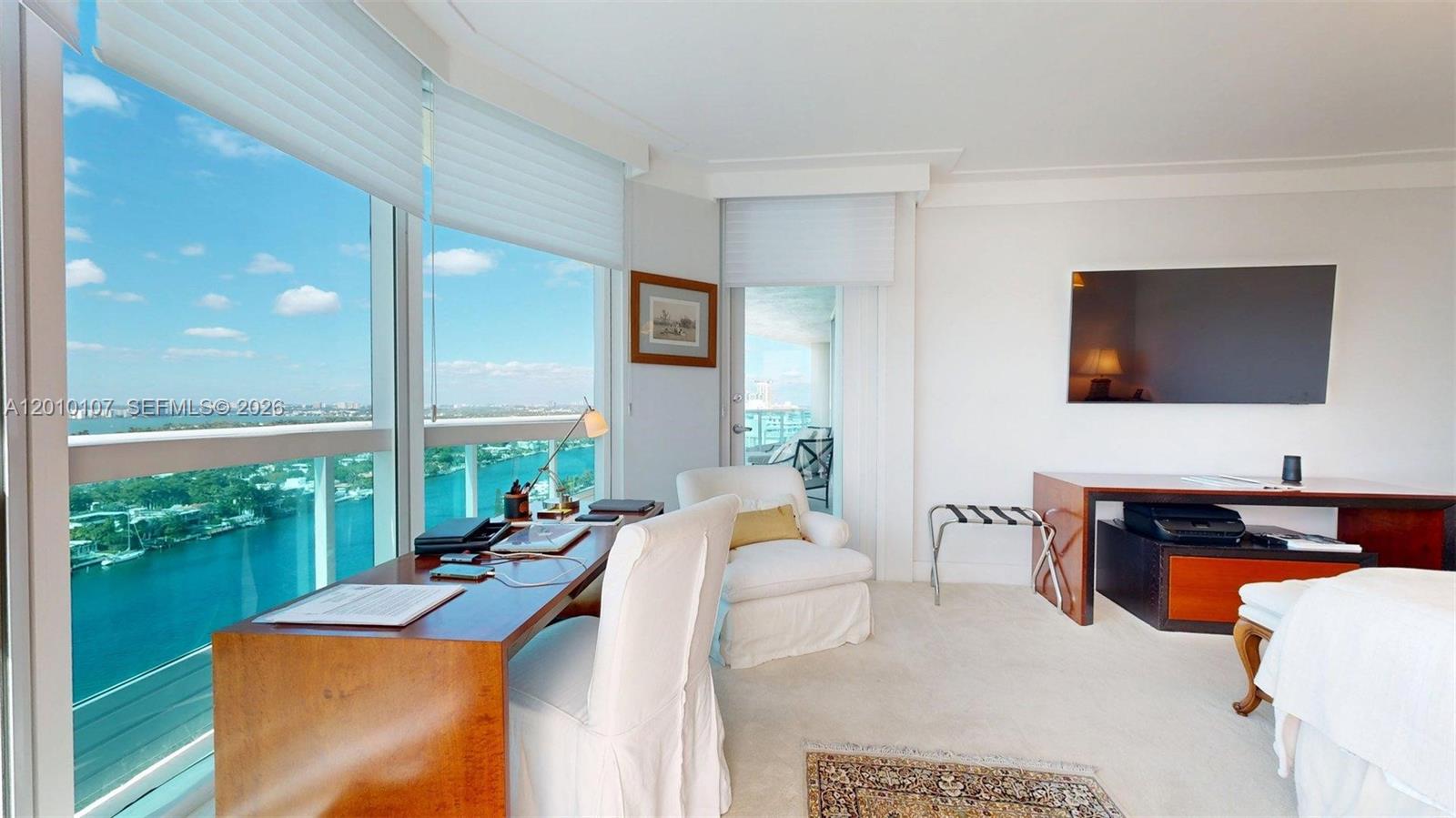 5025 Collins Ave #2206, Miami Beach FL 33140