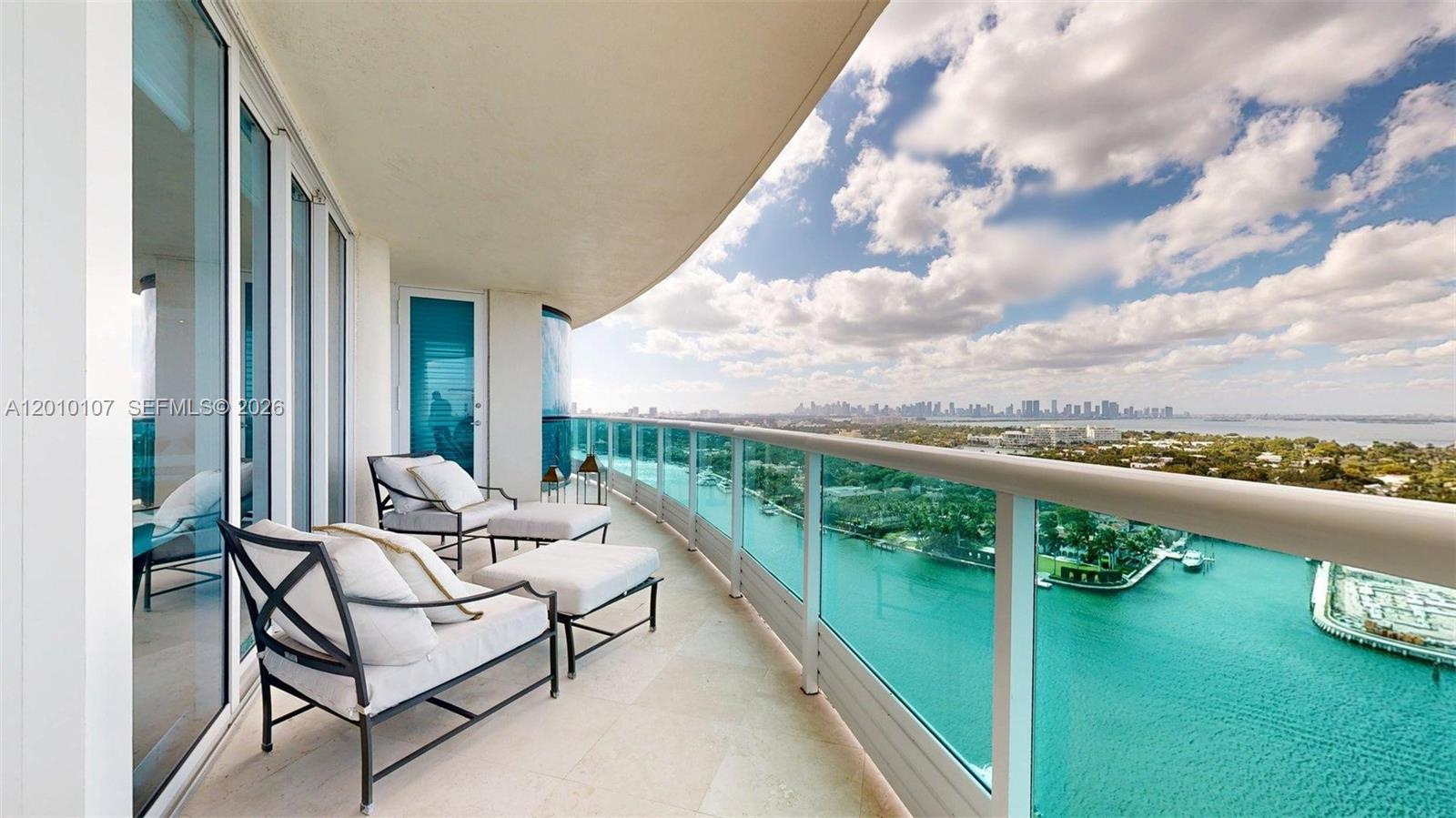 5025 Collins Ave #2206, Miami Beach FL 33140