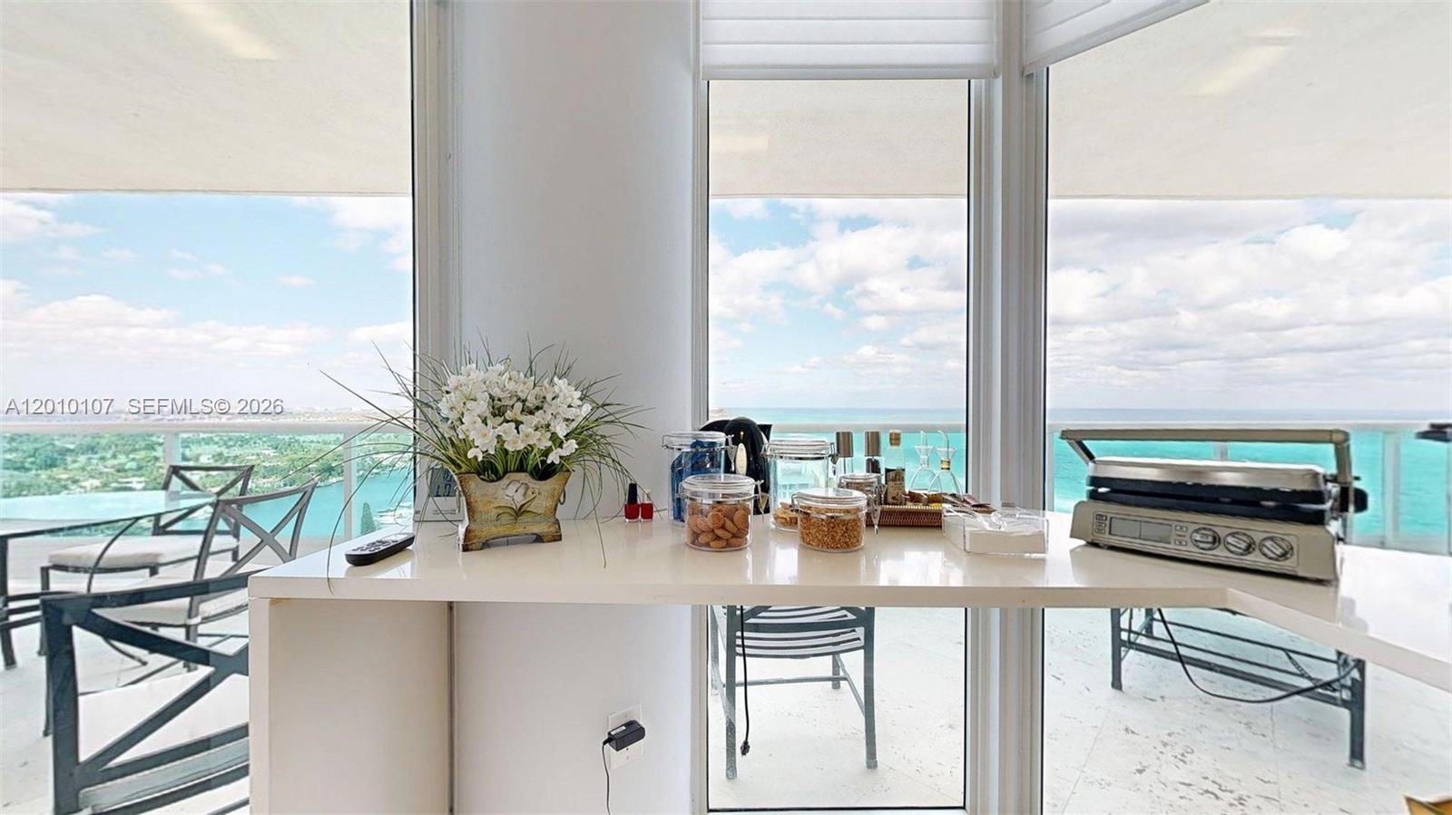 5025 Collins Ave #2206, Miami Beach FL 33140