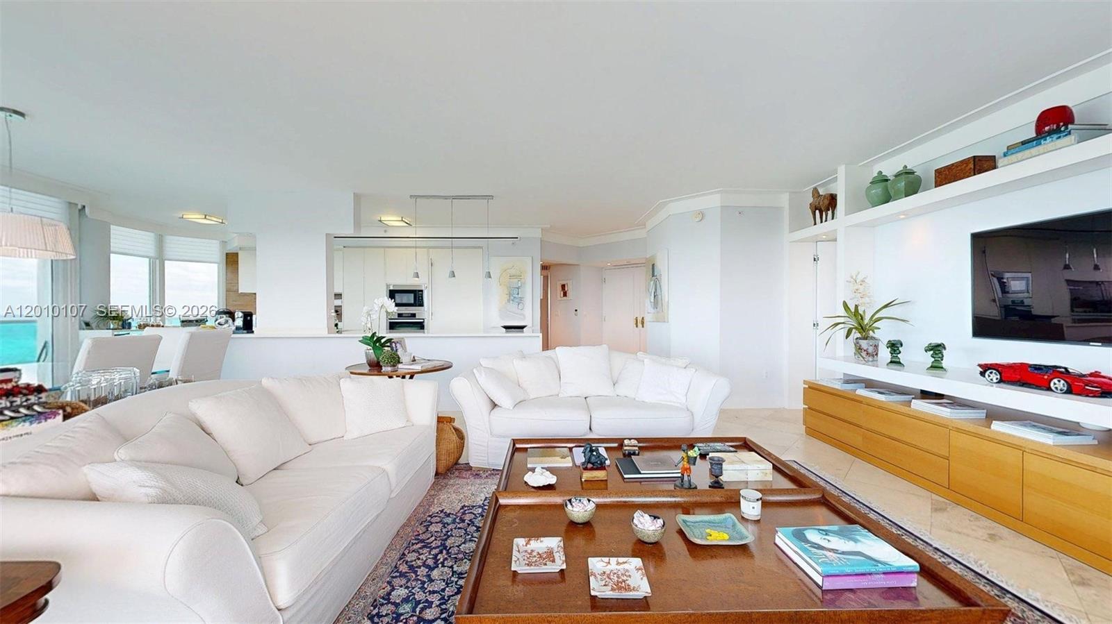 5025 Collins Ave #2206, Miami Beach FL 33140