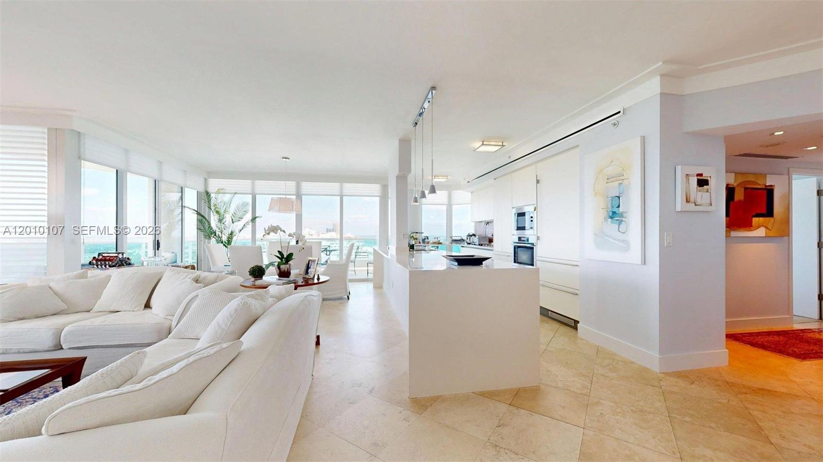 5025 Collins Ave #2206, Miami Beach FL 33140