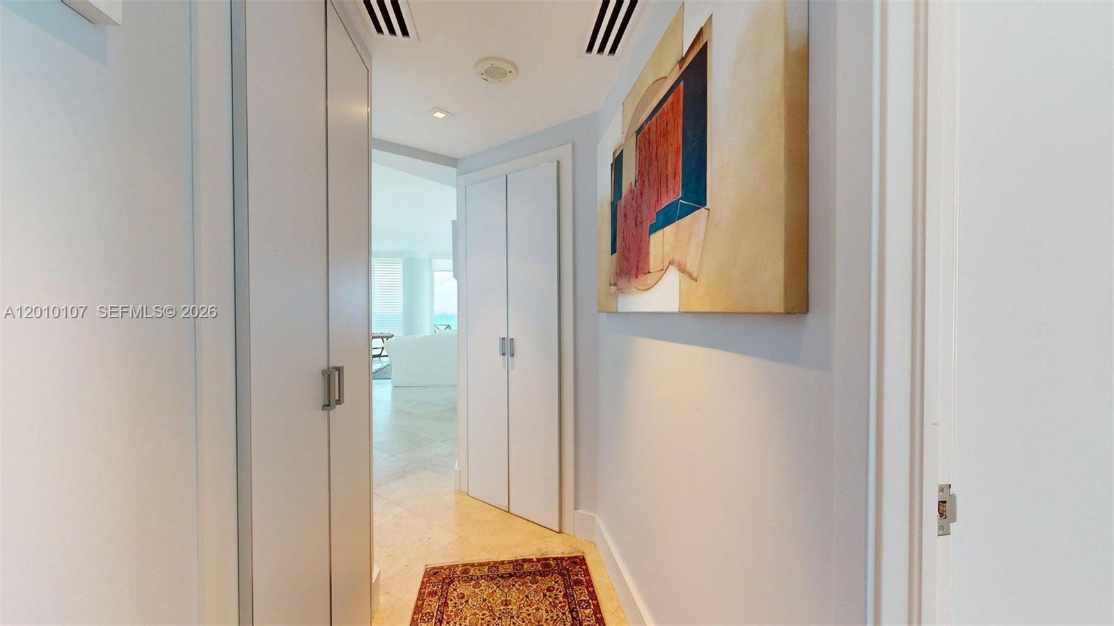5025 Collins Ave #2206, Miami Beach FL 33140